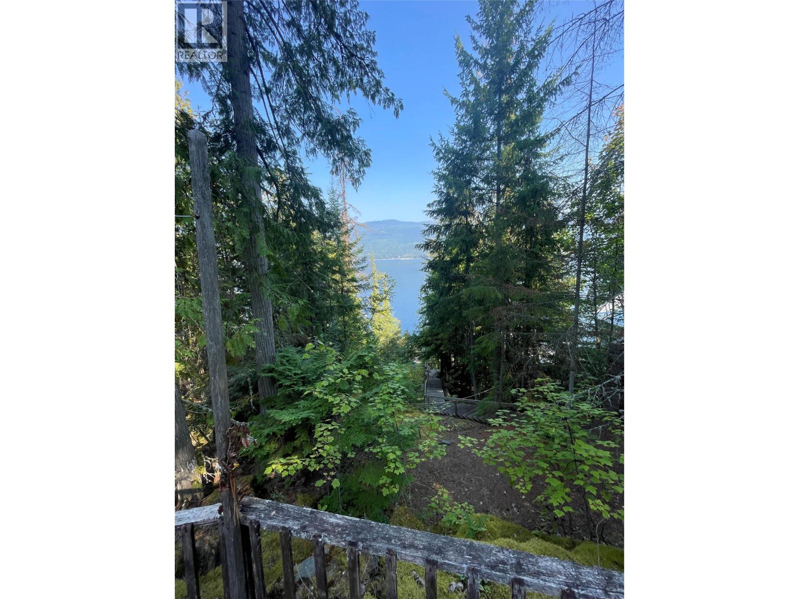 4255 Justin Road, Eagle Bay, British Columbia  V0E 1T0 - Photo 4 - 10359993