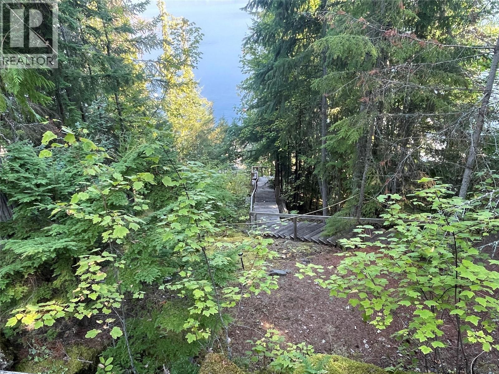 4255 Justin Road, Eagle Bay, British Columbia  V0E 1T0 - Photo 8 - 10359993