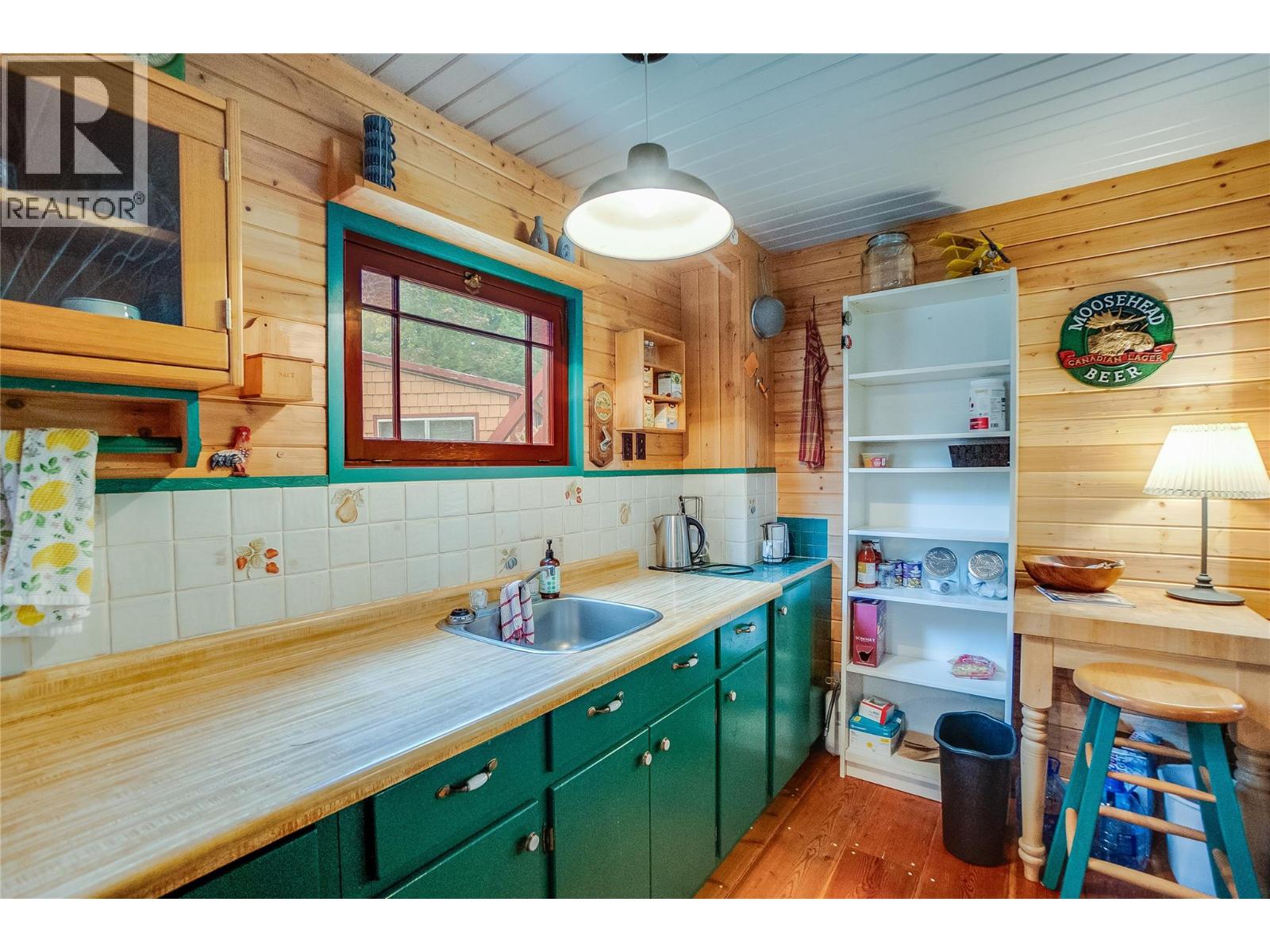 8780 Martens Road, Slocan, British Columbia  V0G 2C0 - Photo 10 - 10360029