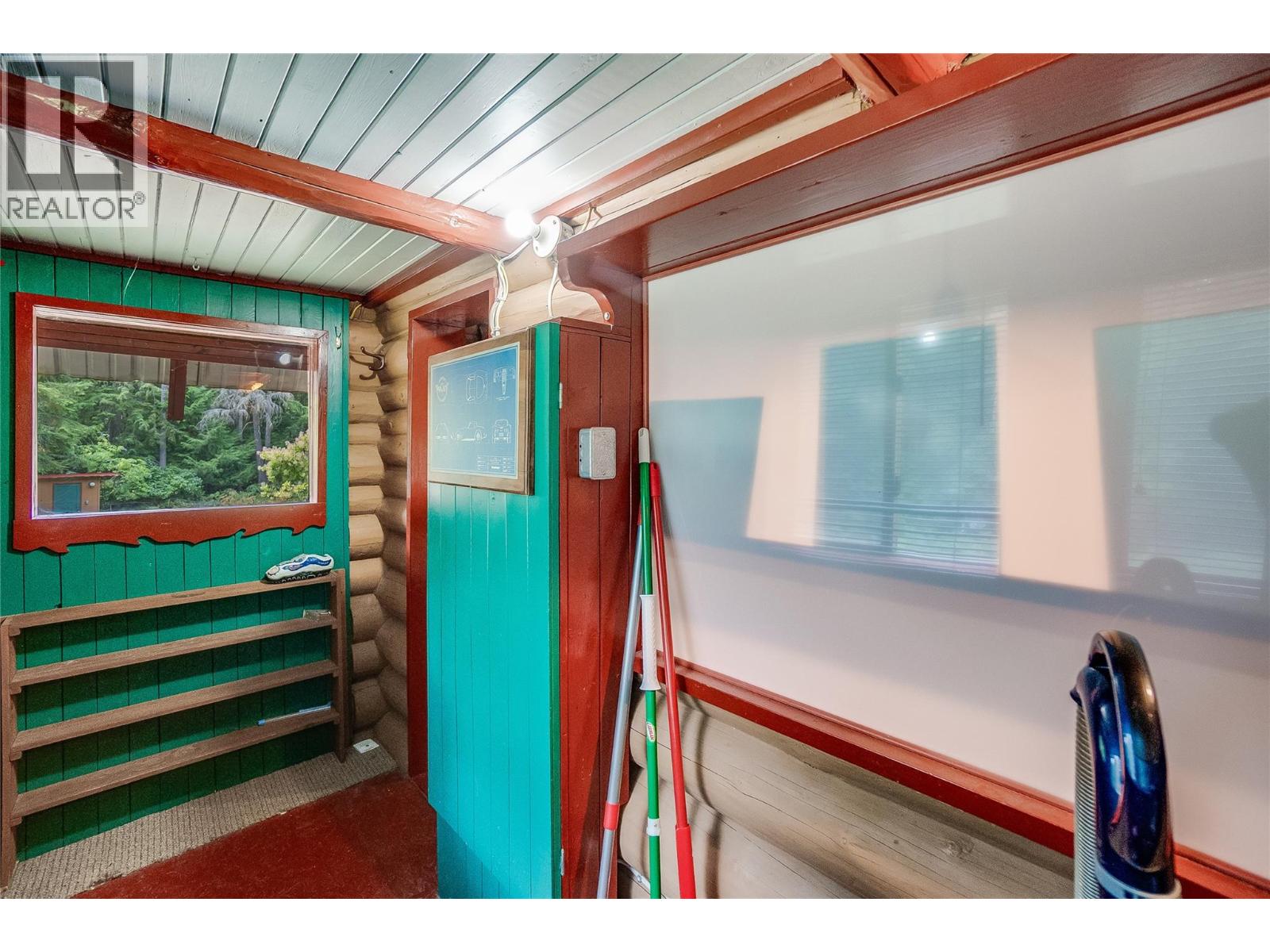 8780 Martens Road, Slocan, British Columbia  V0G 2C0 - Photo 17 - 10360029