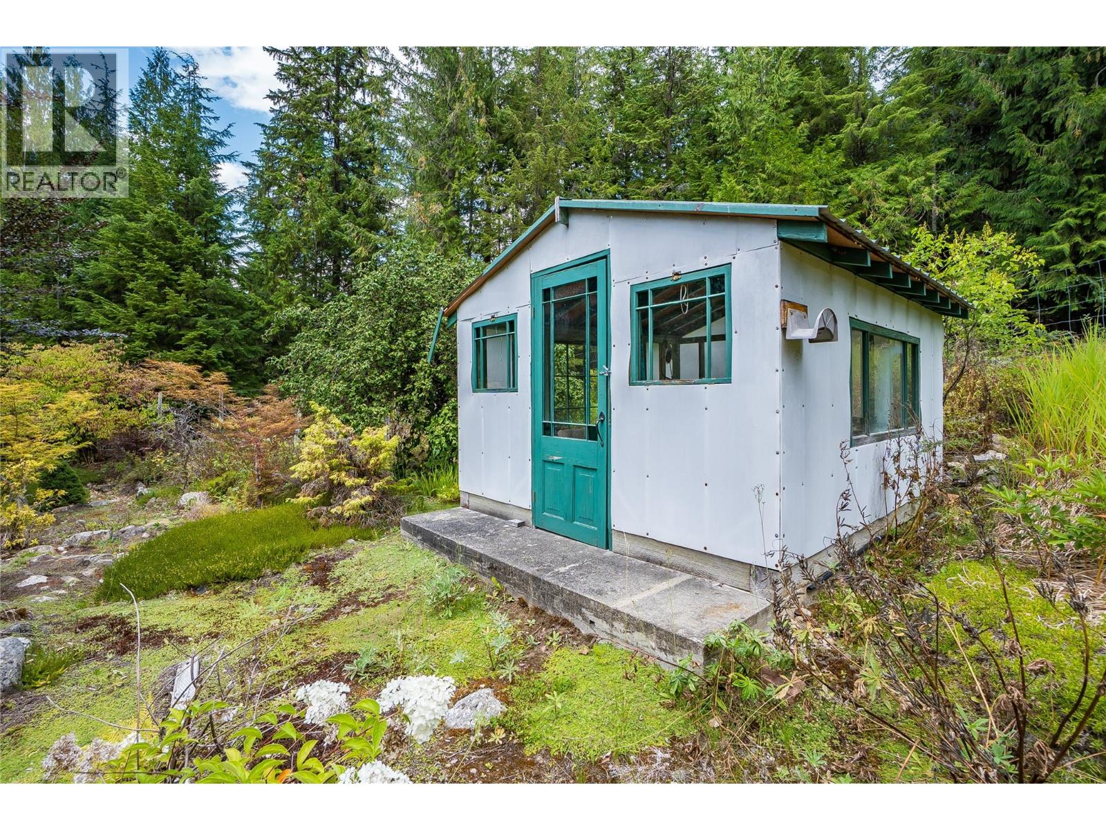 8780 Martens Road, Slocan, British Columbia  V0G 2C0 - Photo 45 - 10360029