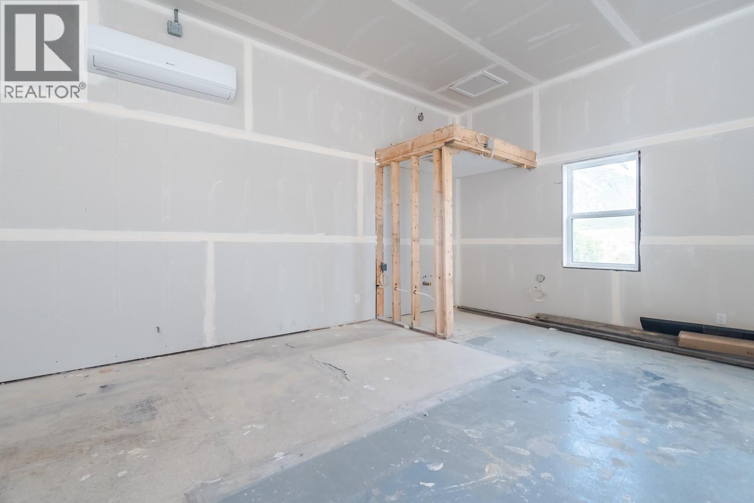 341 Main Street Unit# 101, Lillooet, British Columbia  V0K 1V0 - Photo 3 - 10360099