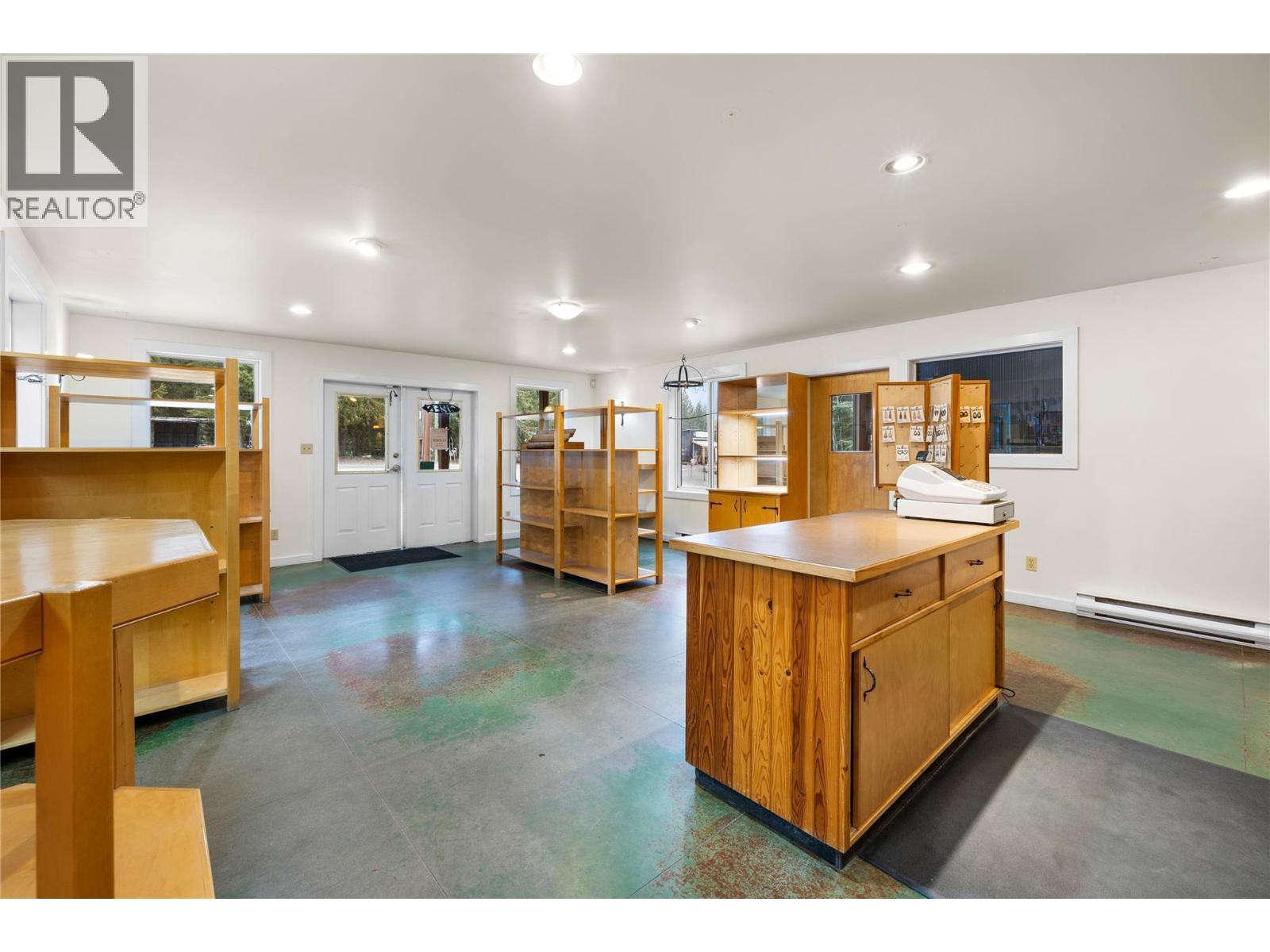 16095 3a Highway, Crawford Bay, British Columbia  V0B 1E0 - Photo 11 - 10359793