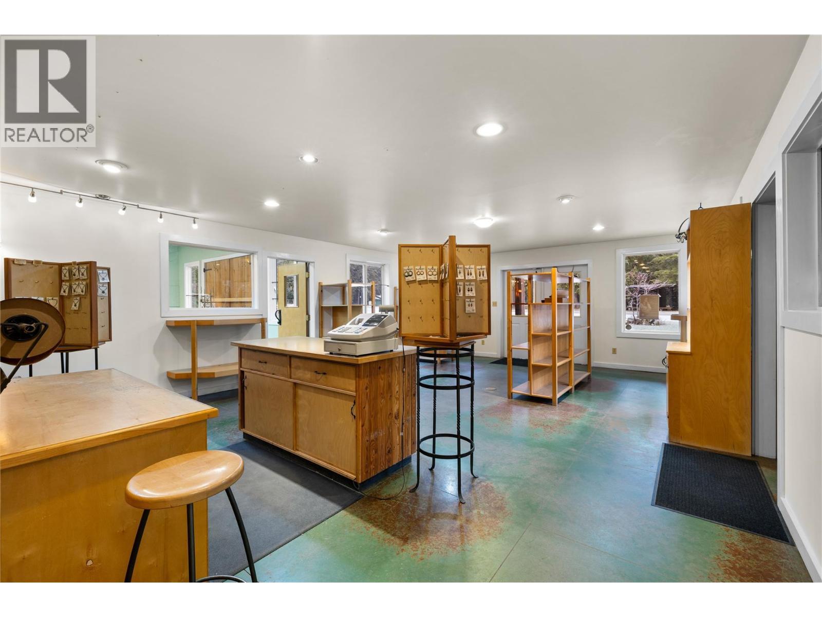 16095 3a Highway, Crawford Bay, British Columbia  V0B 1E0 - Photo 13 - 10359793