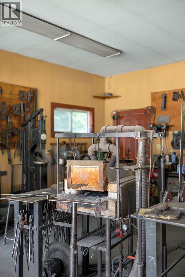 16095 3a Highway, Crawford Bay, British Columbia  V0B 1E0 - Photo 22 - 10359793