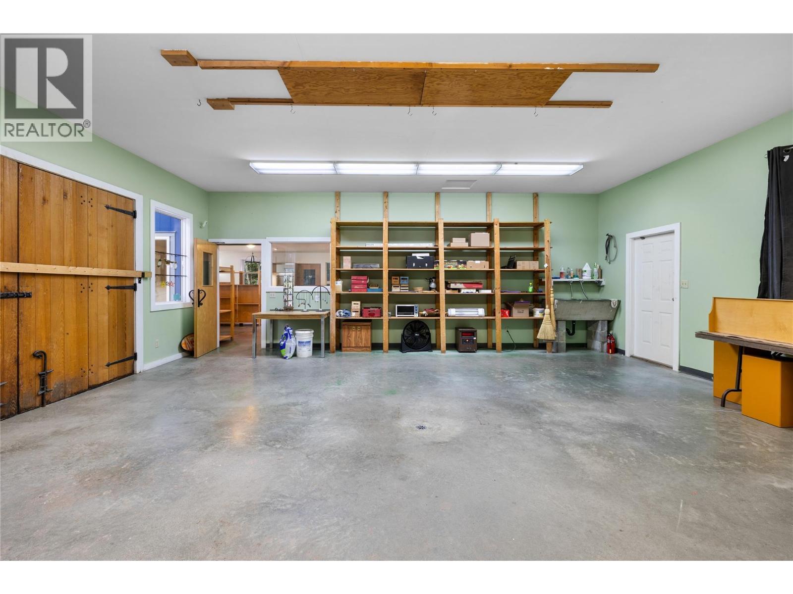 16095 3a Highway, Crawford Bay, British Columbia  V0B 1E0 - Photo 27 - 10359793