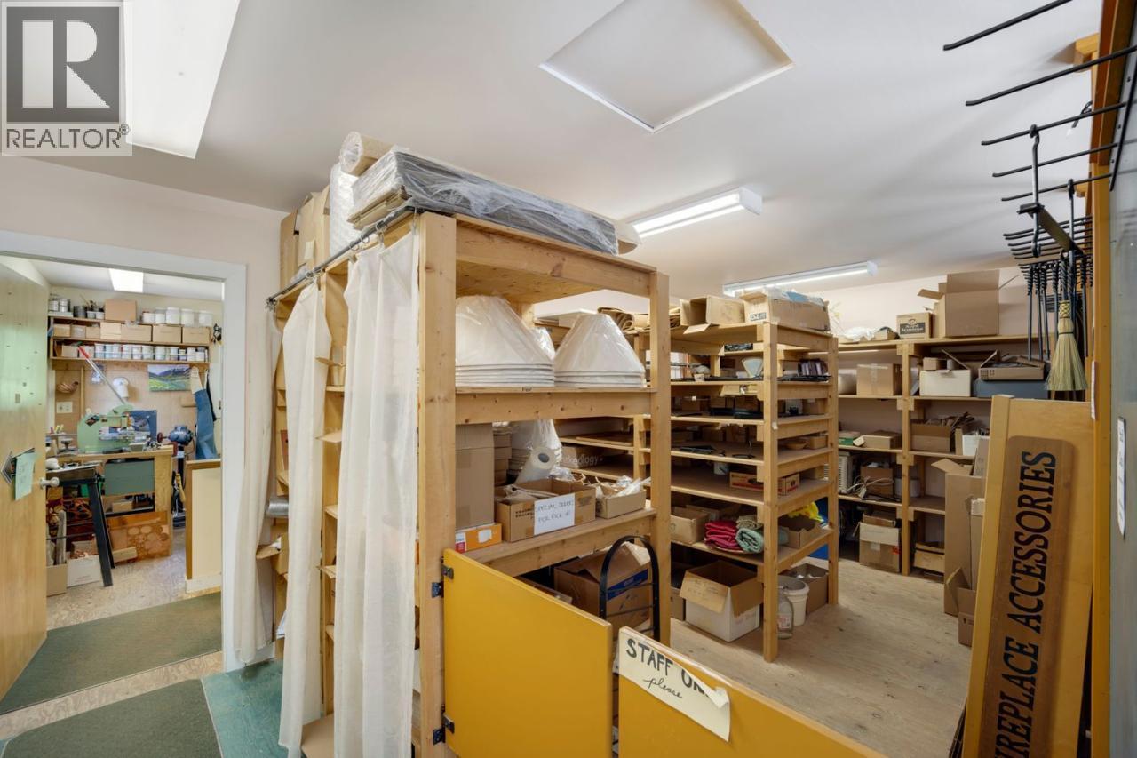 16095 3a Highway, Crawford Bay, British Columbia  V0B 1E0 - Photo 33 - 10359793