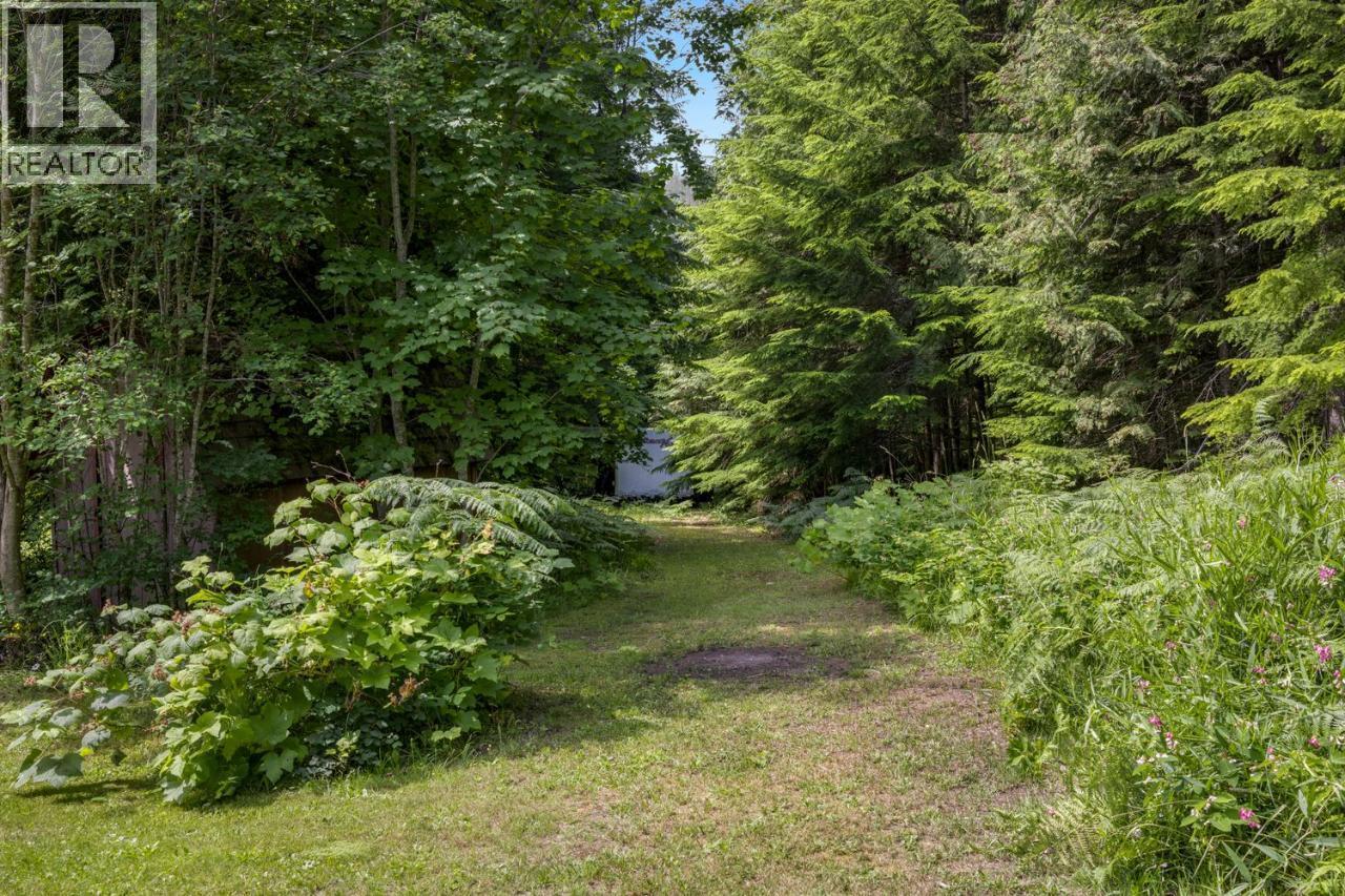 16095 3a Highway, Crawford Bay, British Columbia  V0B 1E0 - Photo 41 - 10359793