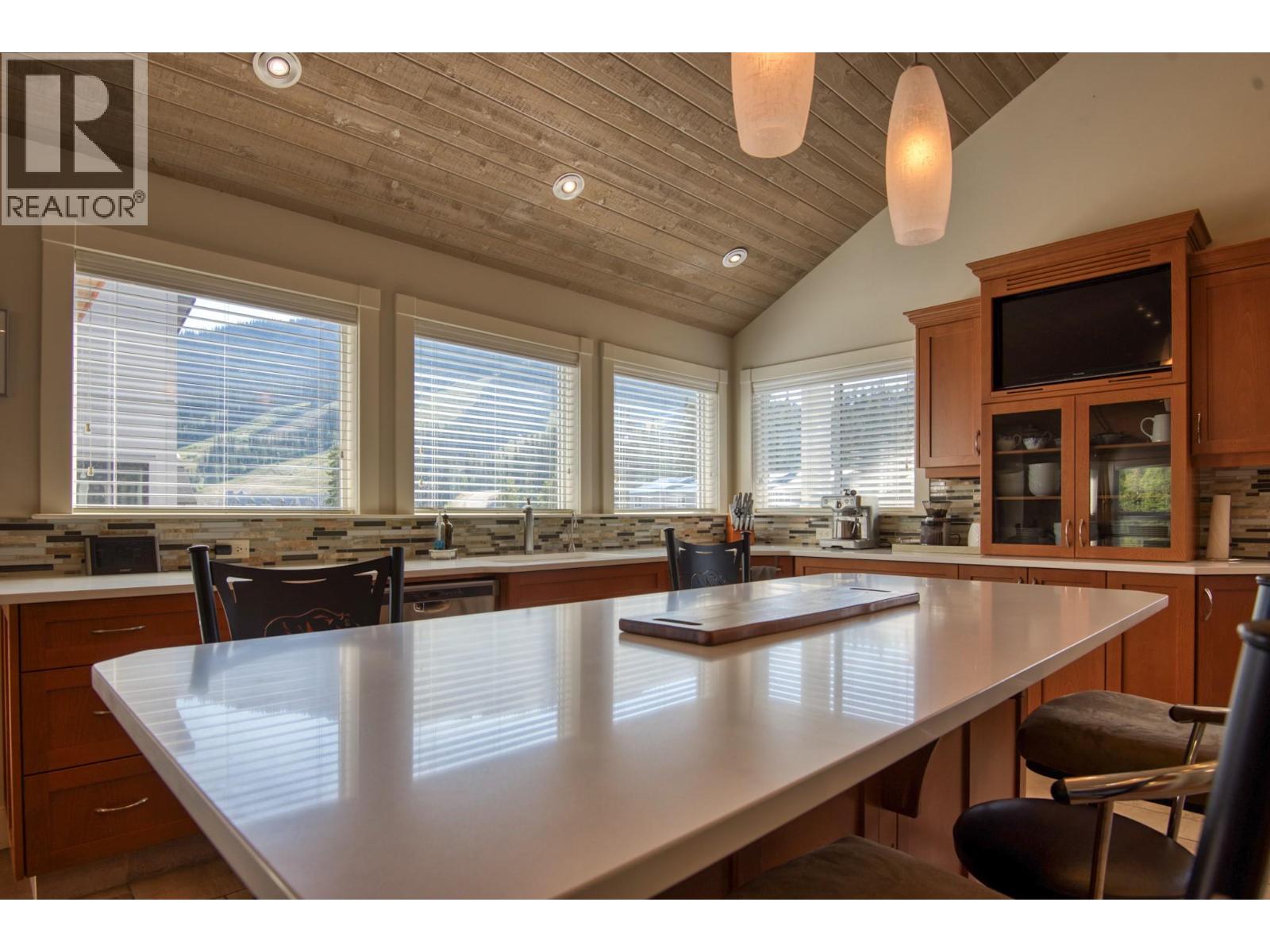 152 Clearview Crescent, Apex Mountain, British Columbia  V0X 1K0 - Photo 19 - 10359734