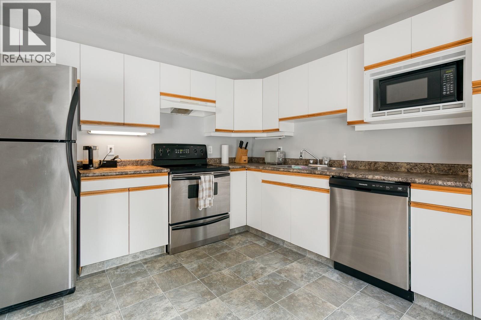 453 Morrison Avenue, Kelowna, British Columbia  V1Y 5E1 - Photo 9 - 10360133