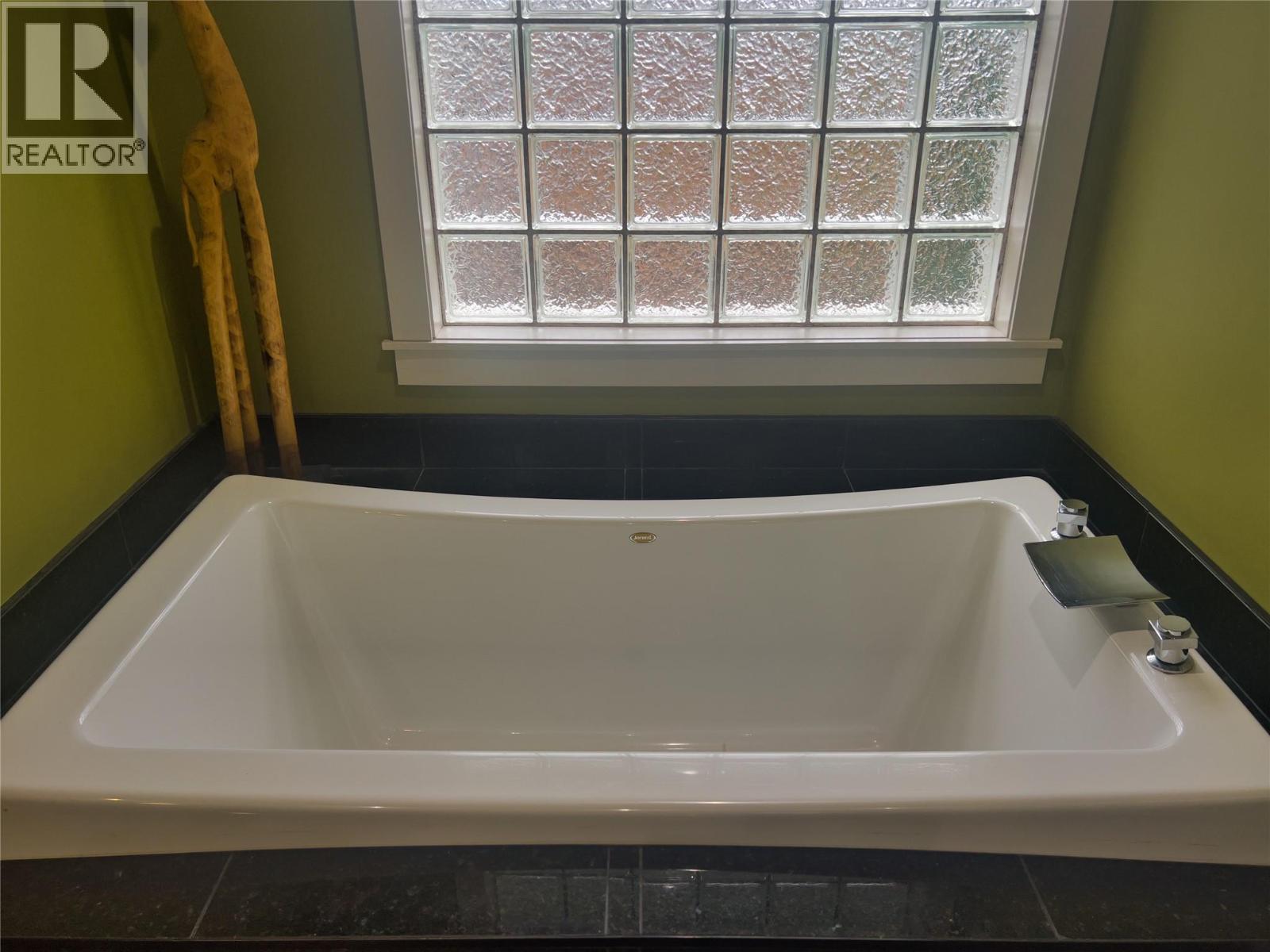 902 Purcell Crescent, Creston, British Columbia  V0B 1G3 - Photo 21 - 10360150