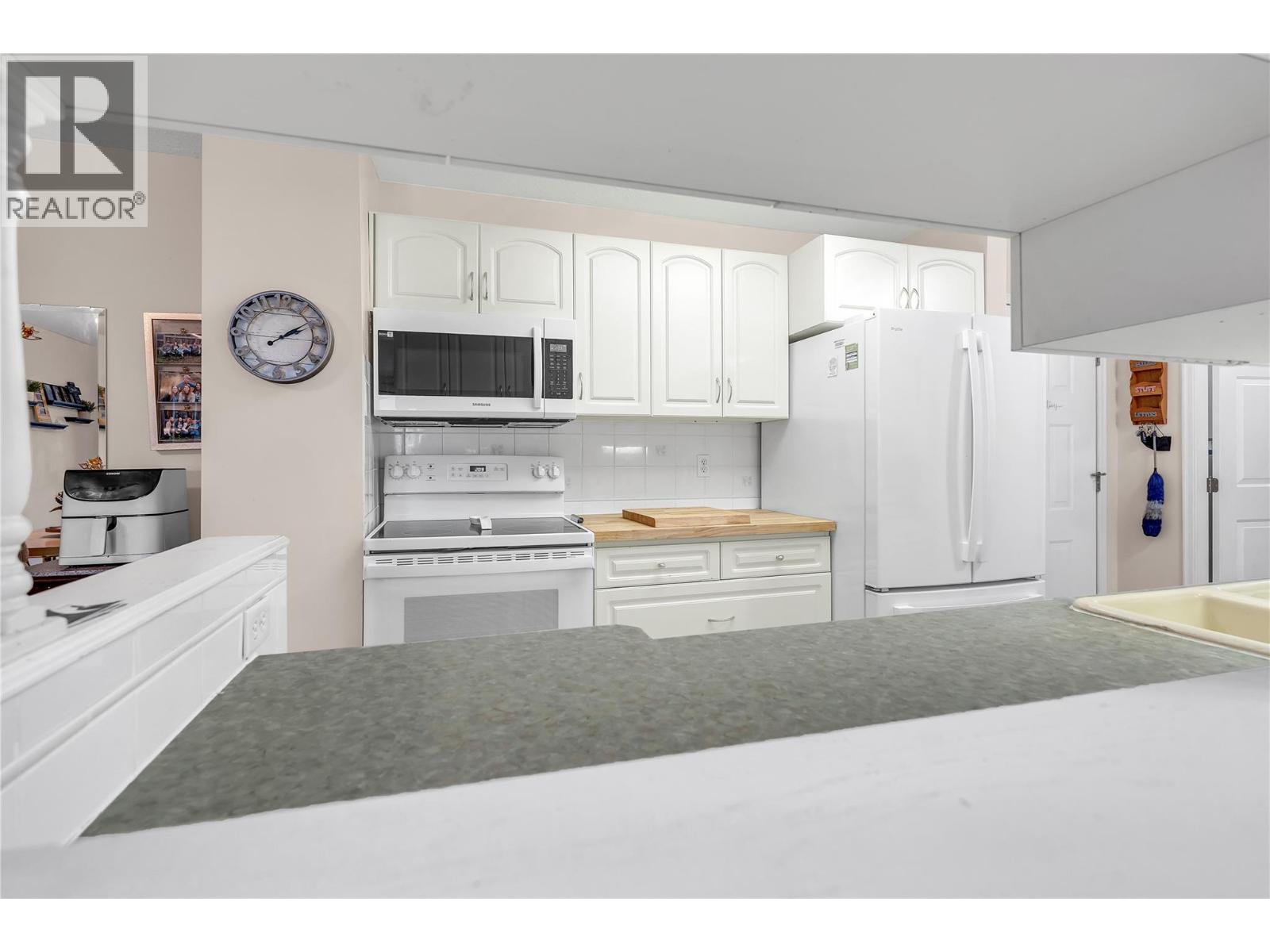 740 Winnipeg Street Unit# 401, Penticton, British Columbia  V2Q 5N3 - Photo 7 - 10360101