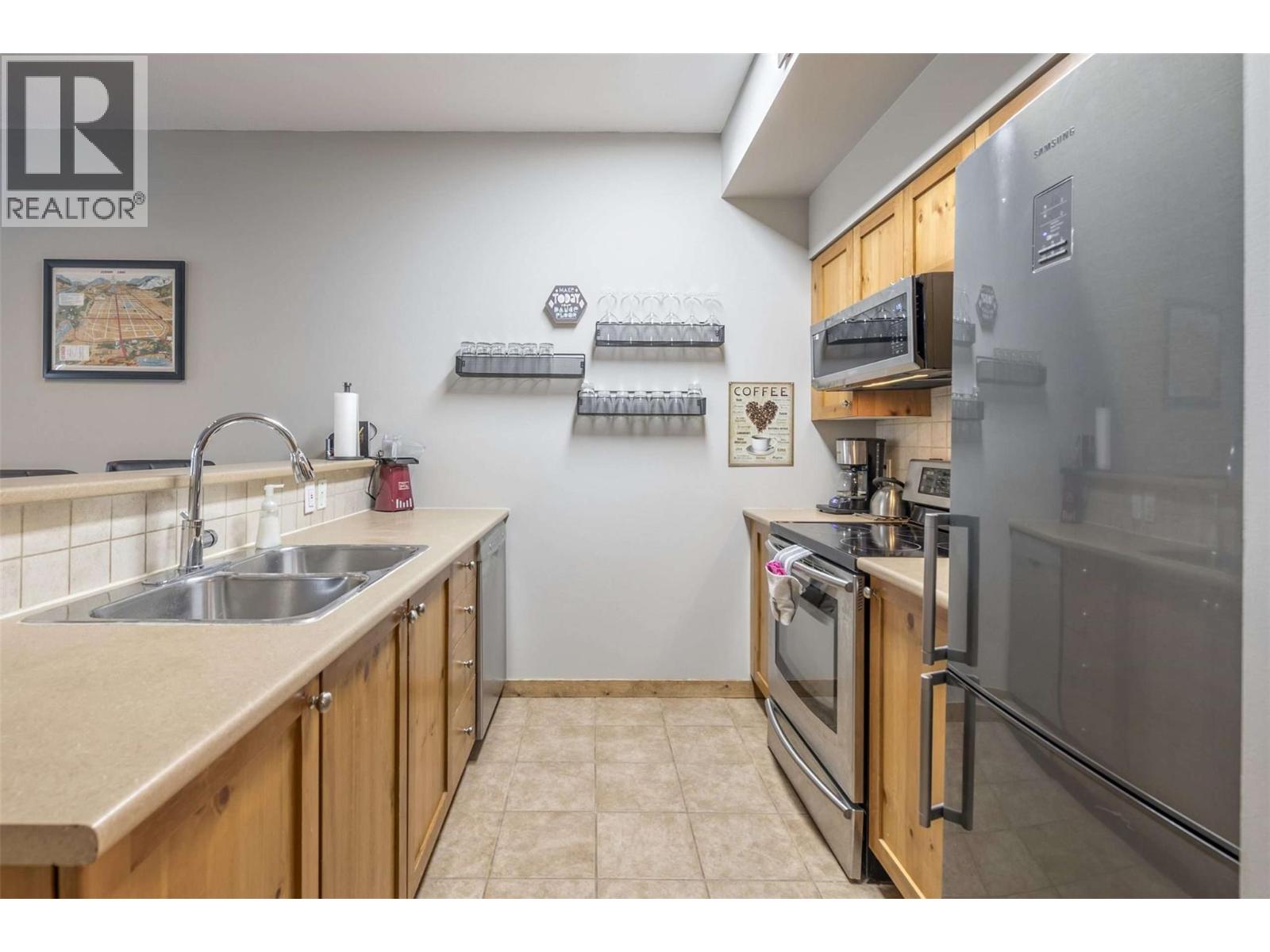 9802 Silver Star Road Unit# 109, Vernon, British Columbia  V1B 3W9 - Photo 10 - 10359663