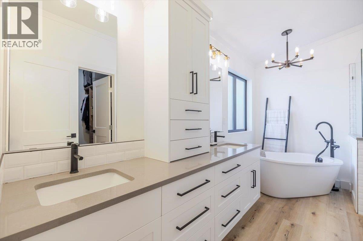 4600 Alpine Way, Fernie, British Columbia  V0B 1M6 - Photo 41 - 10360219