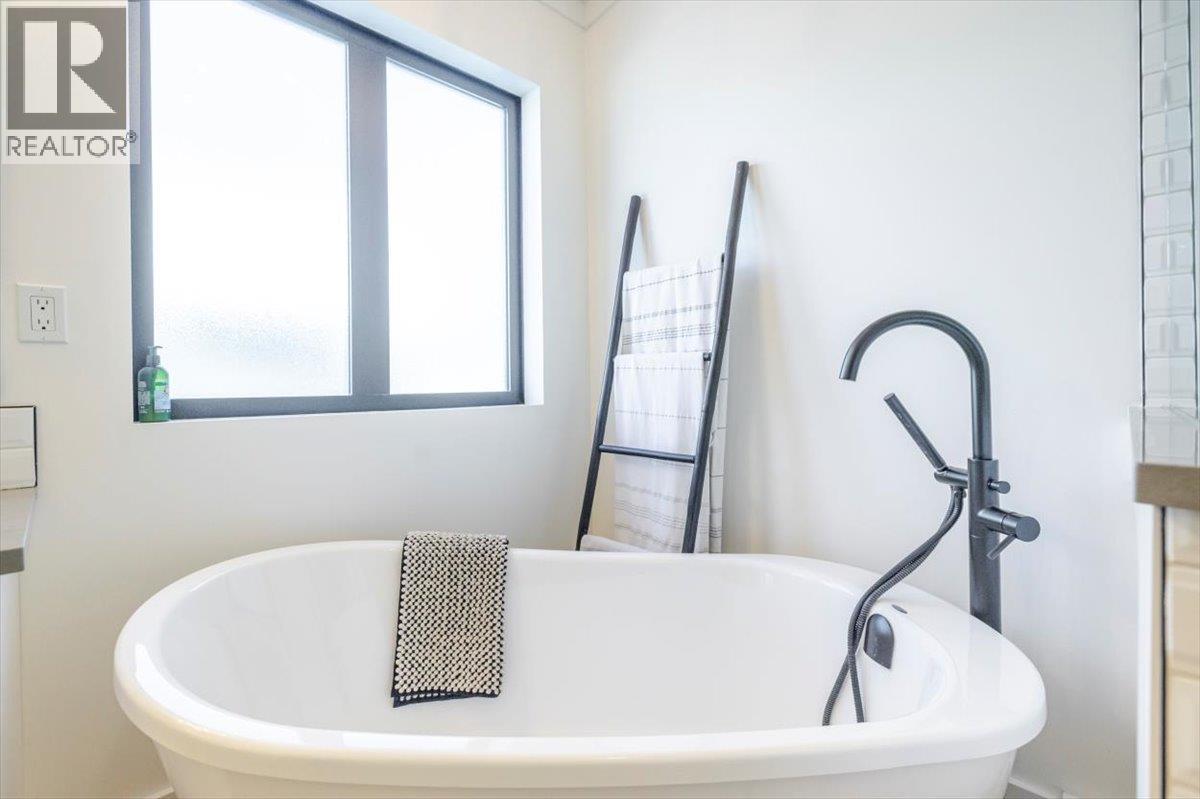 4600 Alpine Way, Fernie, British Columbia  V0B 1M6 - Photo 44 - 10360219