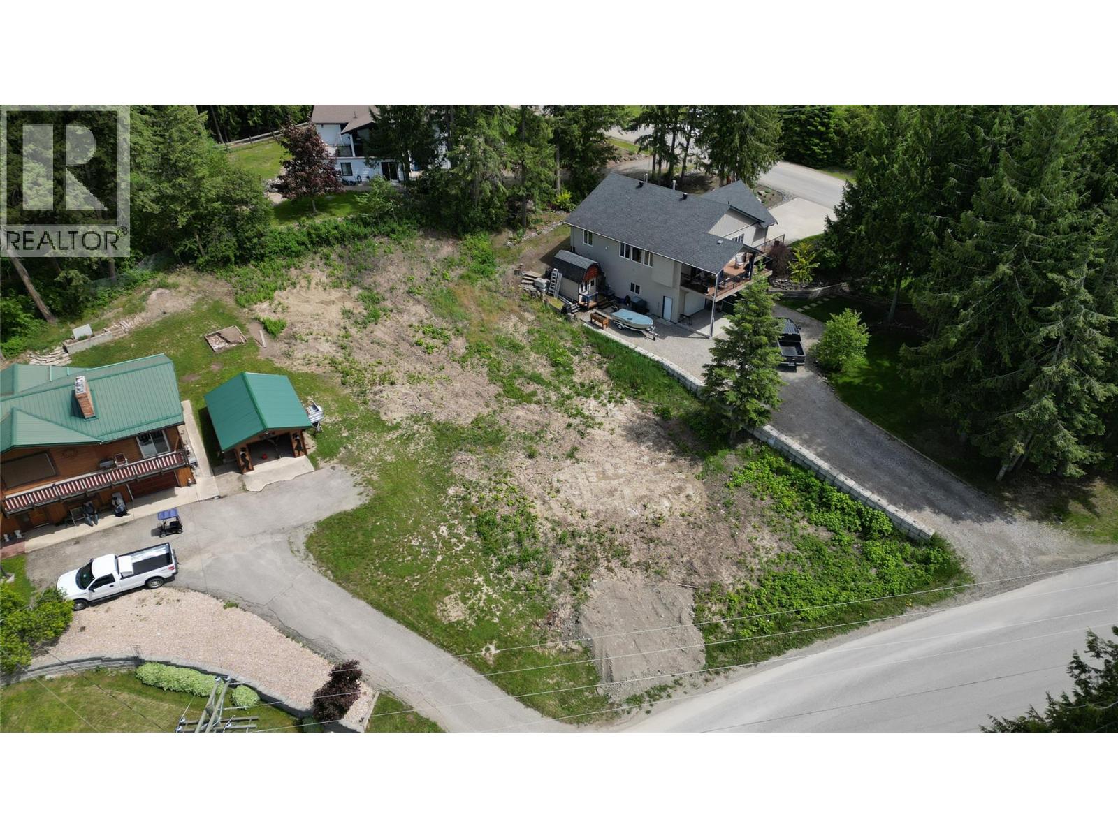 2902 Cedar Drive, Sorrento, British Columbia  V0E 2W2 - Photo 3 - 10360107