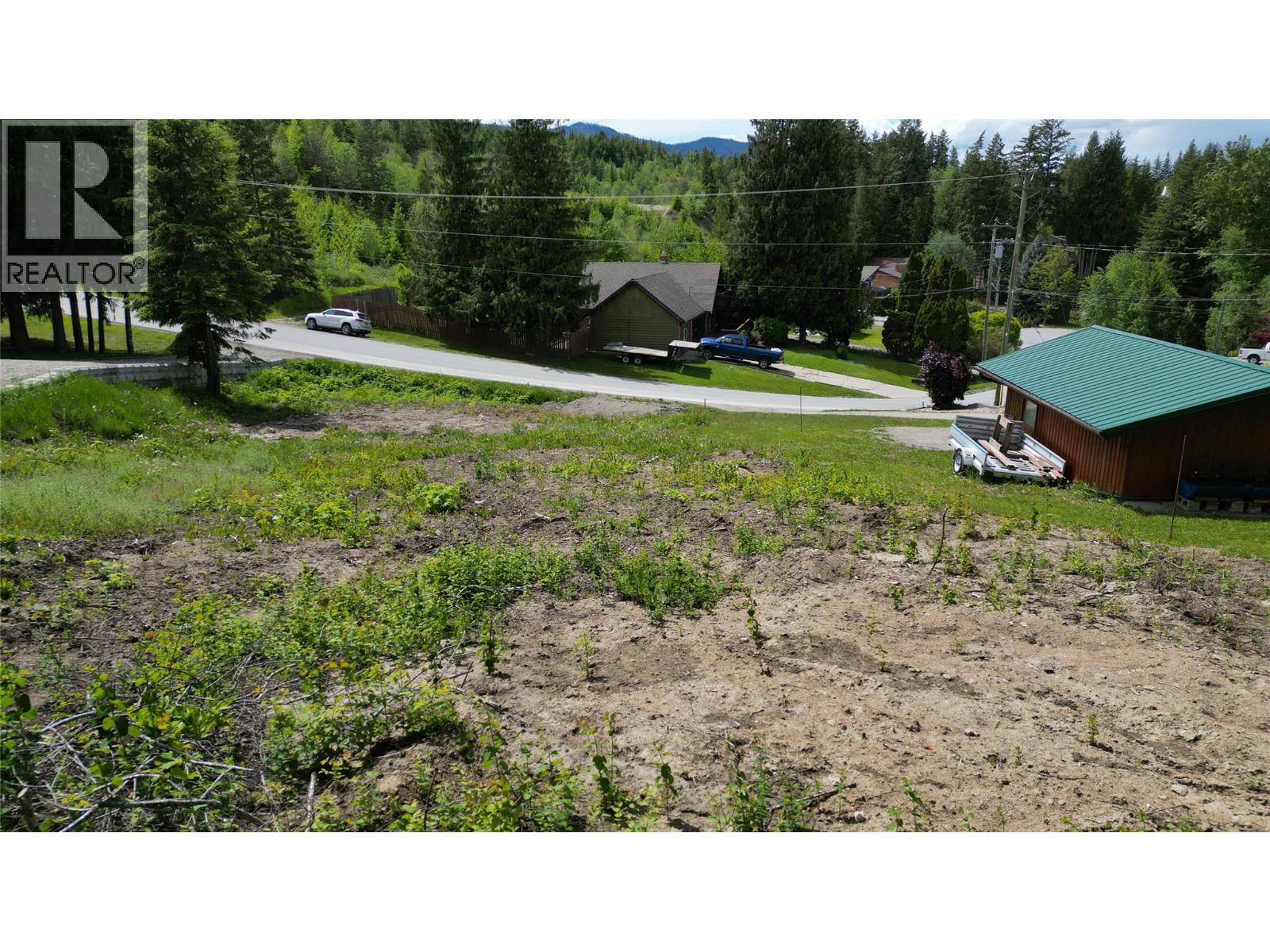 2902 Cedar Drive, Sorrento, British Columbia  V0E 2W2 - Photo 8 - 10360107