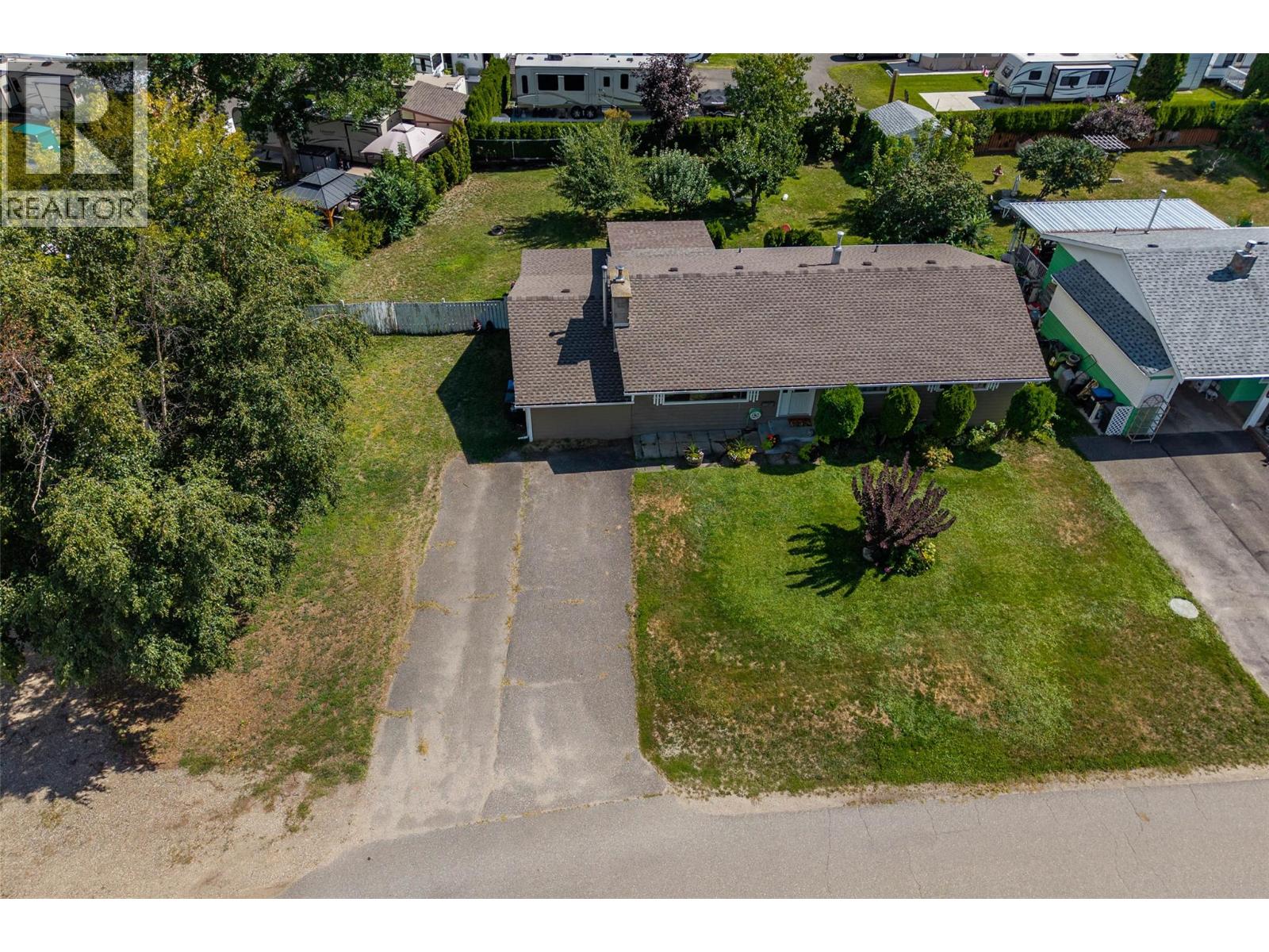 229 Lakeshore Drive, Chase, British Columbia  V0E 1M0 - Photo 29 - 10359782