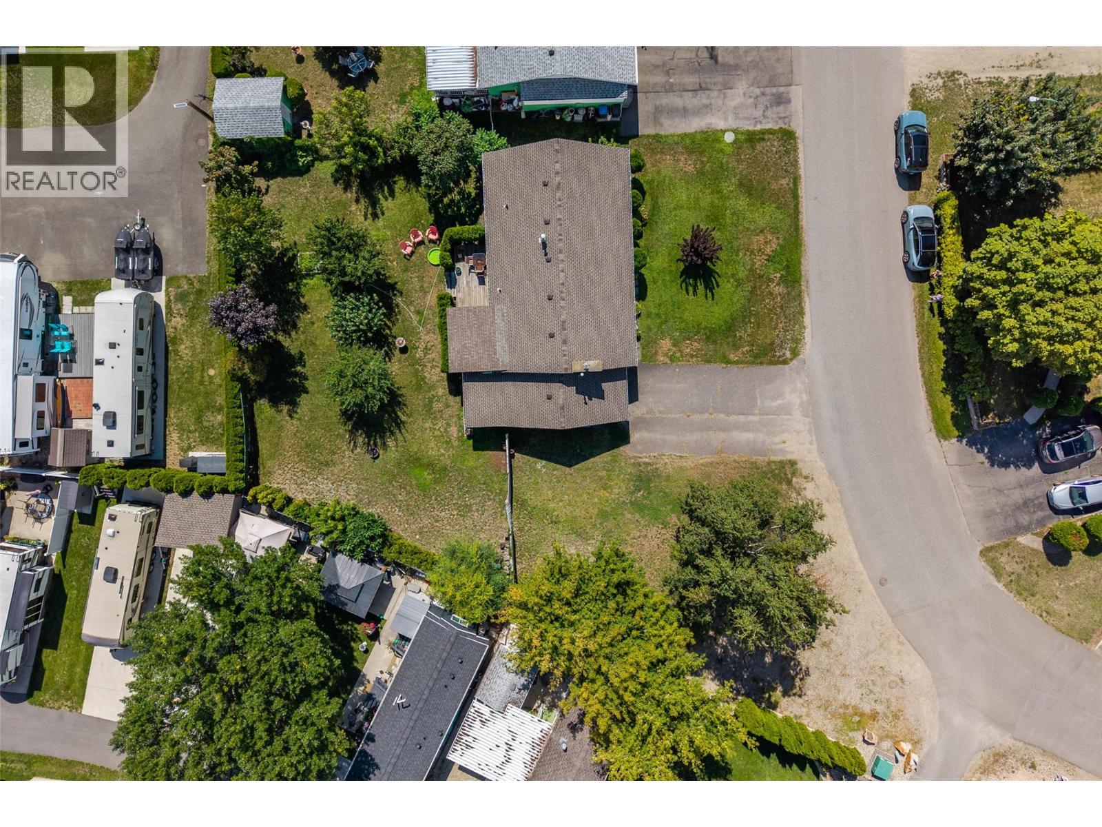 229 Lakeshore Drive, Chase, British Columbia  V0E 1M0 - Photo 38 - 10359782