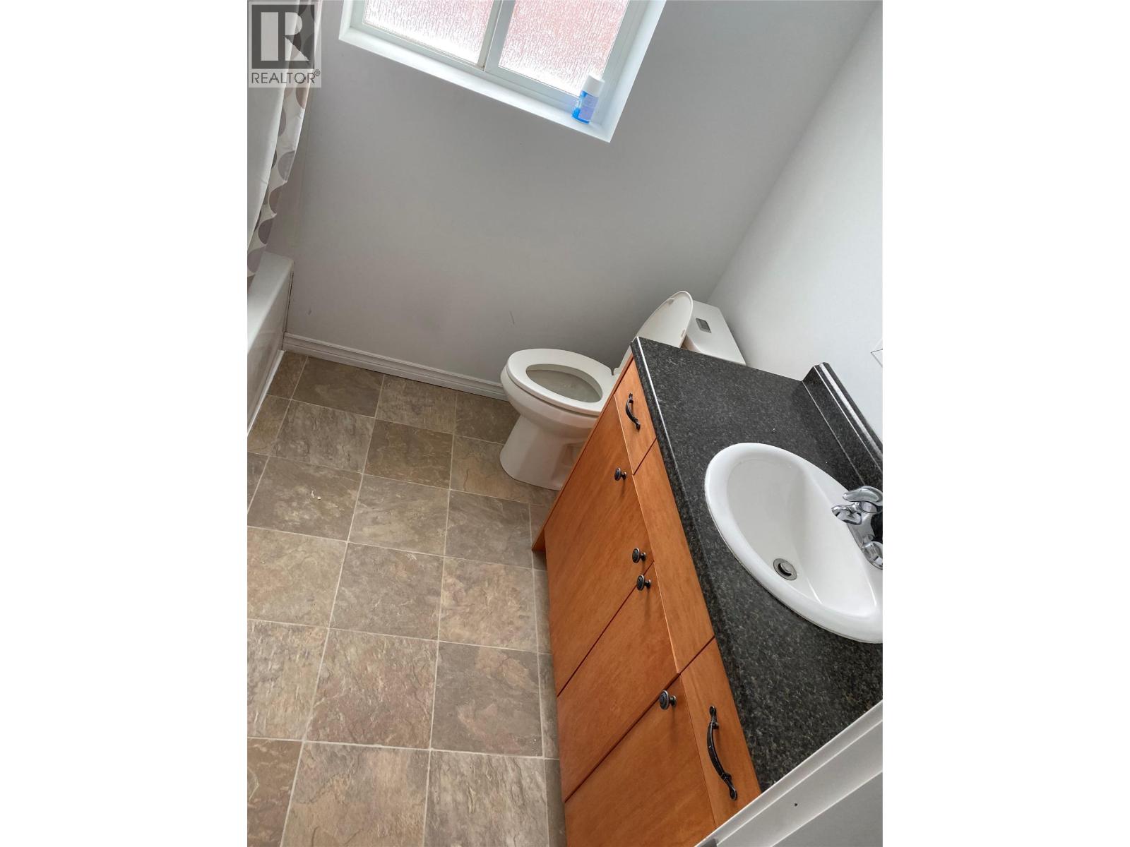 465 Mugford Road, Kelowna, British Columbia  V1X 2E5 - Photo 8 - 10360278