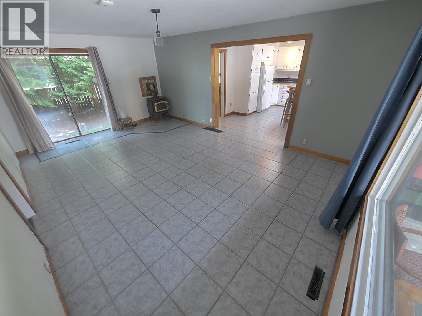 1821 Falls Street, Nelson, British Columbia  V1L 1K1 - Photo 2 - 10360245