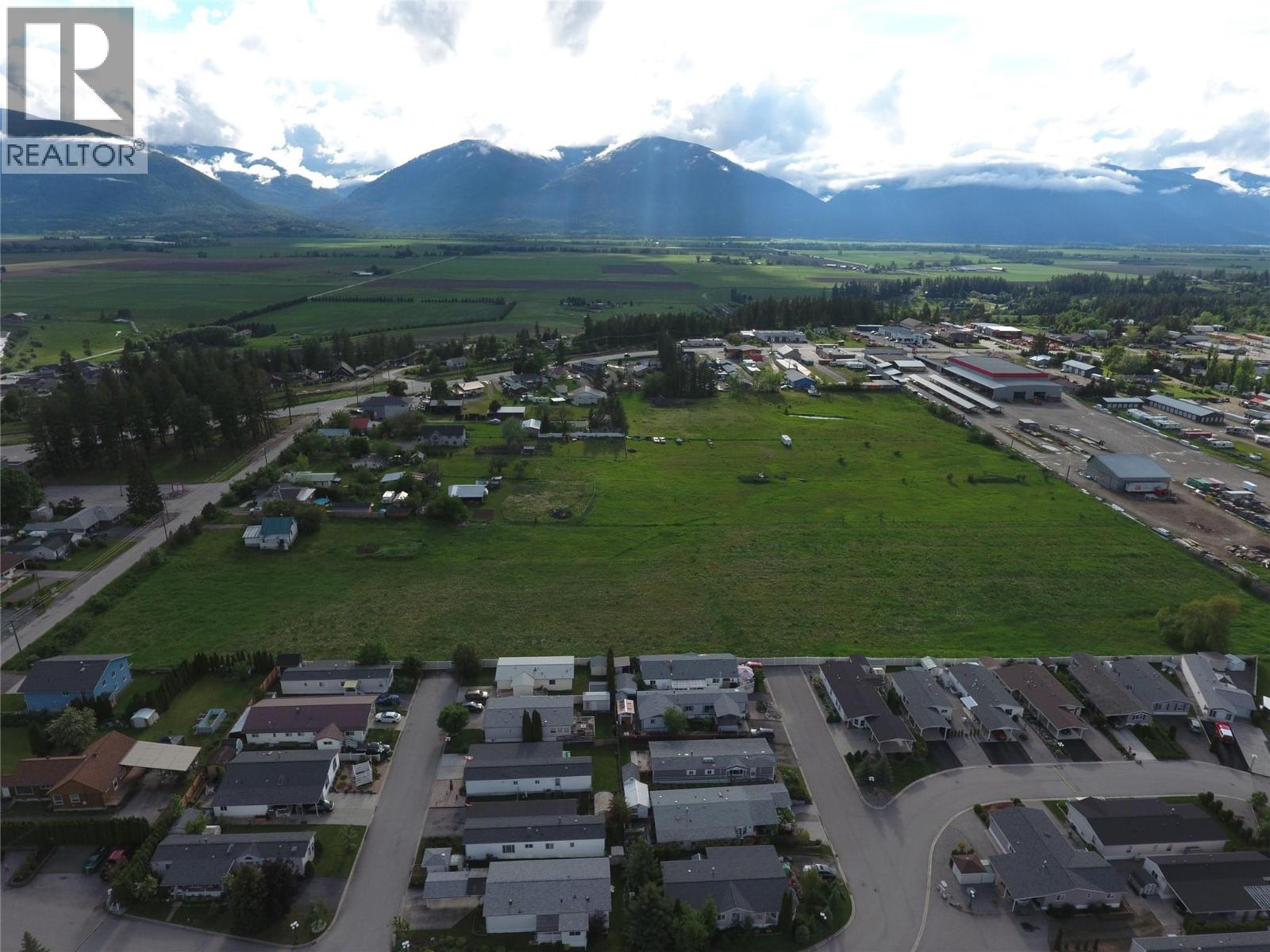 620 Devon Street, creston, British Columbia