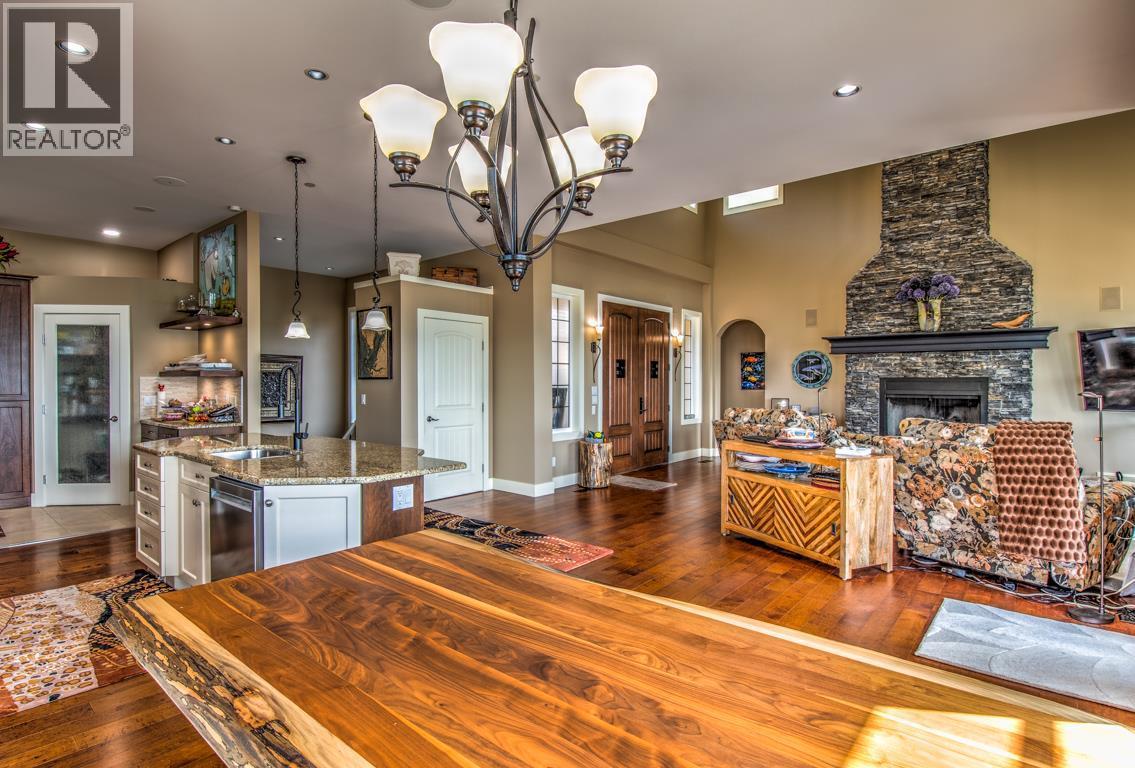 304 Cordon Place, Vernon, British Columbia  V1A 1Z9 - Photo 15 - 10360390