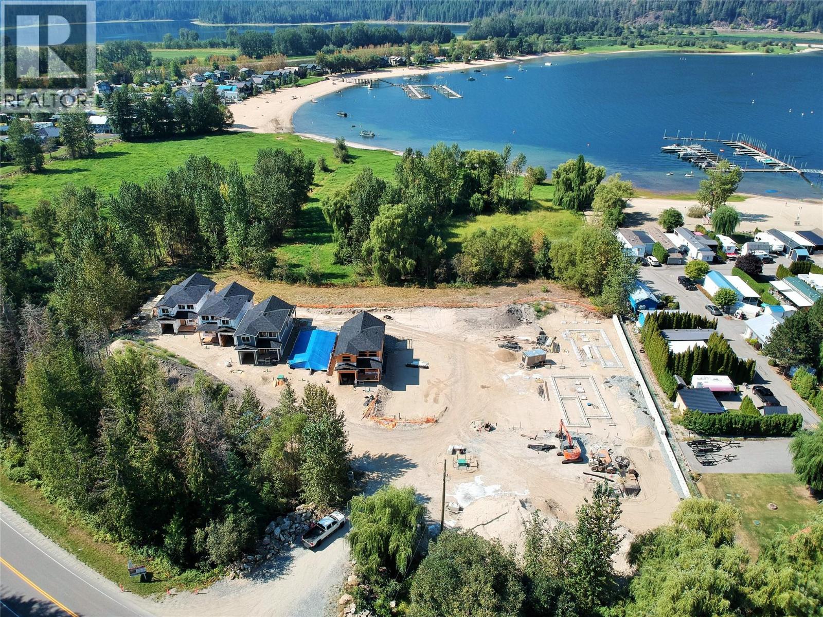 8200 97a Highway Unit# 4, Mara, British Columbia  V0E 2K0 - Photo 9 - 10360104