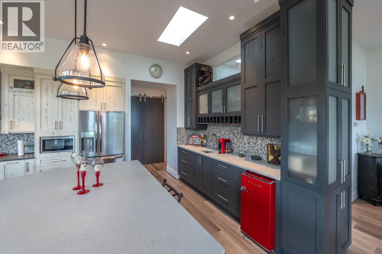 88 Lakeshore Drive, Penticton, British Columbia  V2A 1B5 - Photo 6 - 10360394