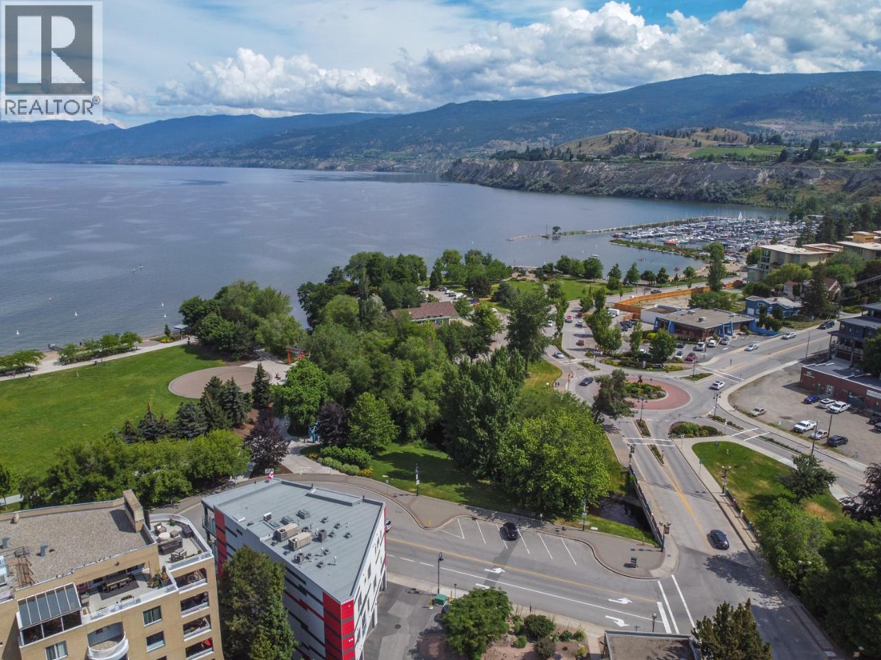 88 Lakeshore Drive, Penticton, British Columbia  V2A 1B5 - Photo 3 - 10360410