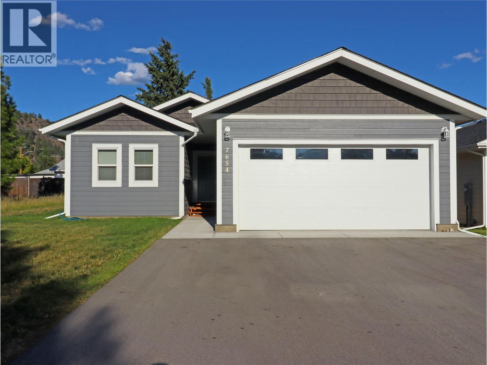 7654 18th Street, Grand Forks, British Columbia  V0H 1H2 - Photo 1 - 10360467