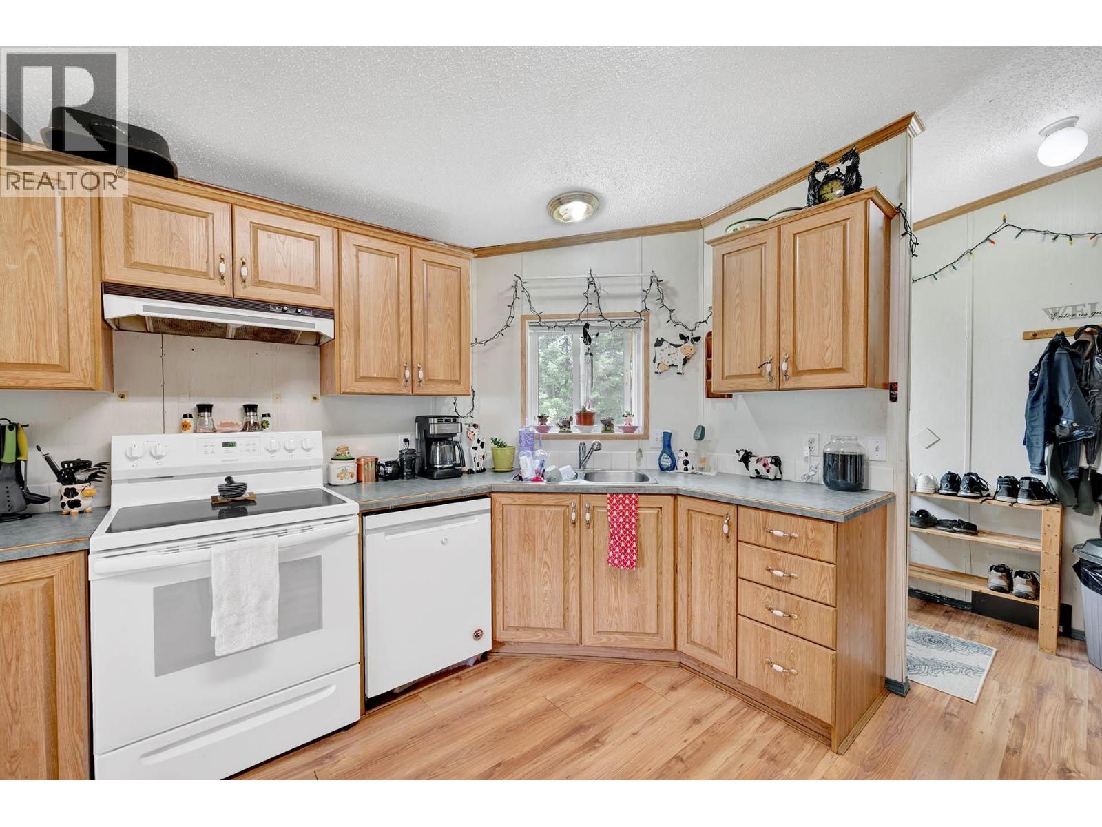 32 Old N Thompson  E Highway, Clearwater, British Columbia  V0E 1N2 - Photo 19 - 10360422