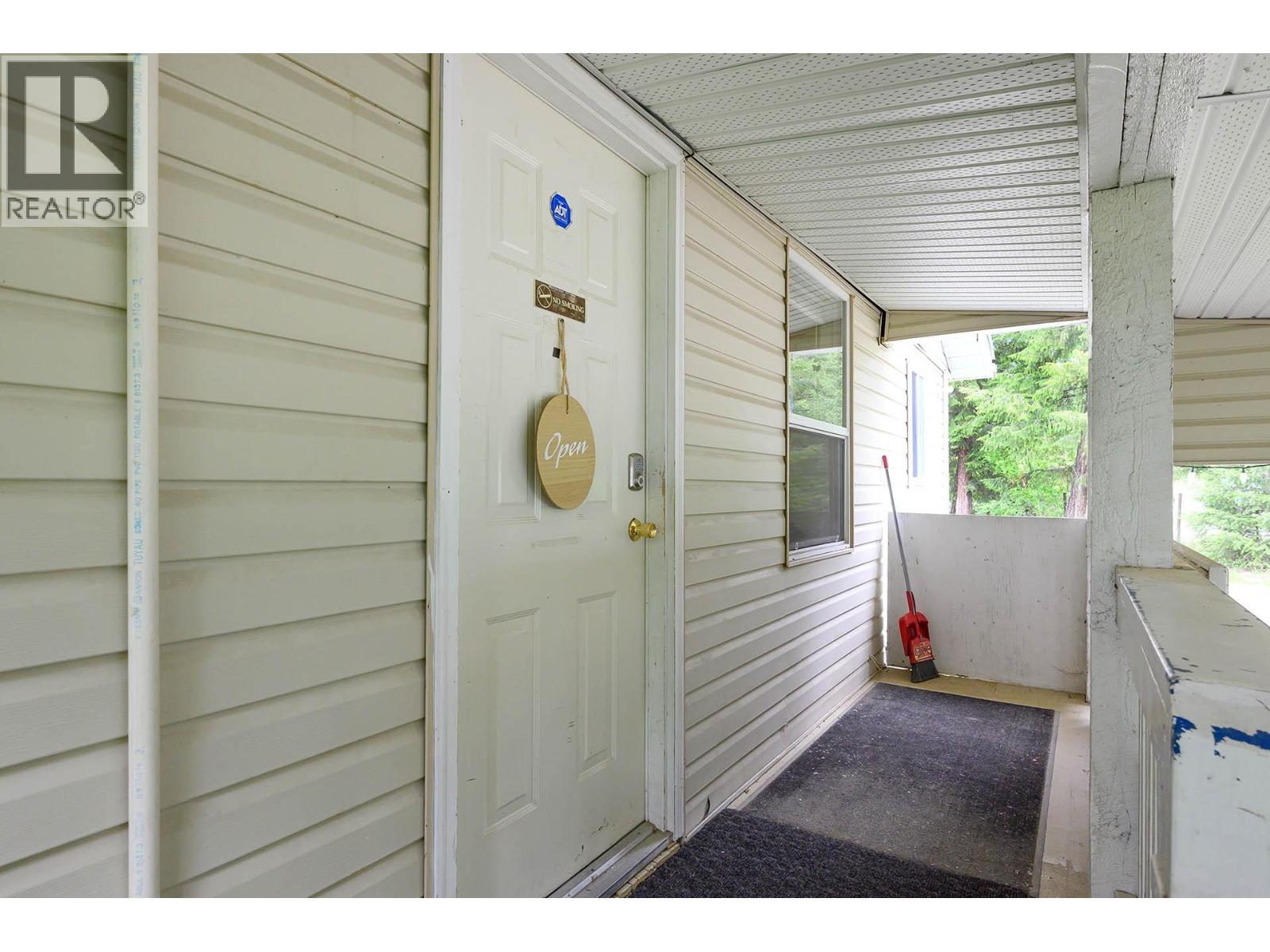 32 Old N Thompson  E Highway, Clearwater, British Columbia  V0E 1N2 - Photo 4 - 10360415