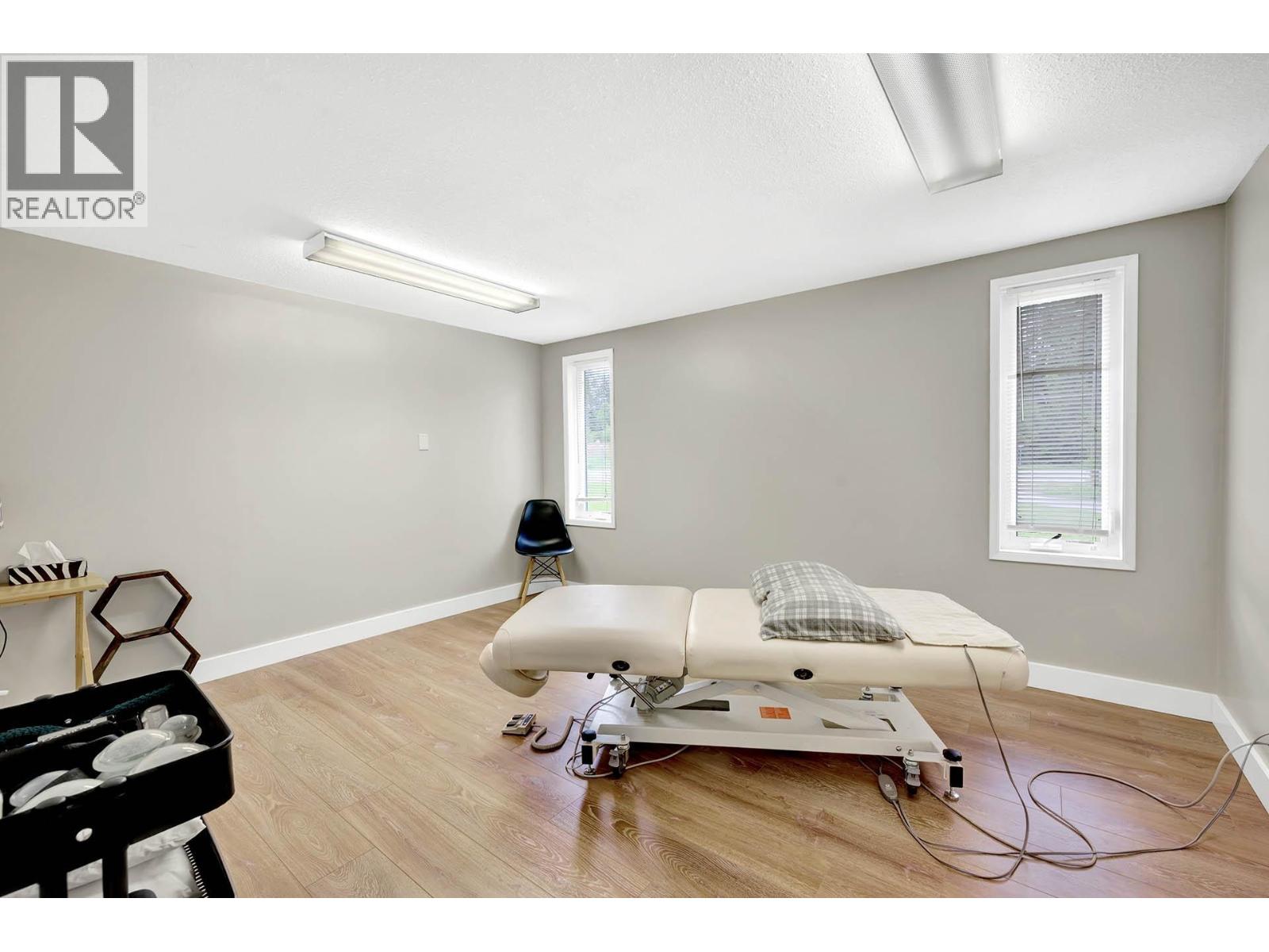 32 Old N Thompson  E Highway, Clearwater, British Columbia  V0E 1N2 - Photo 9 - 10360415