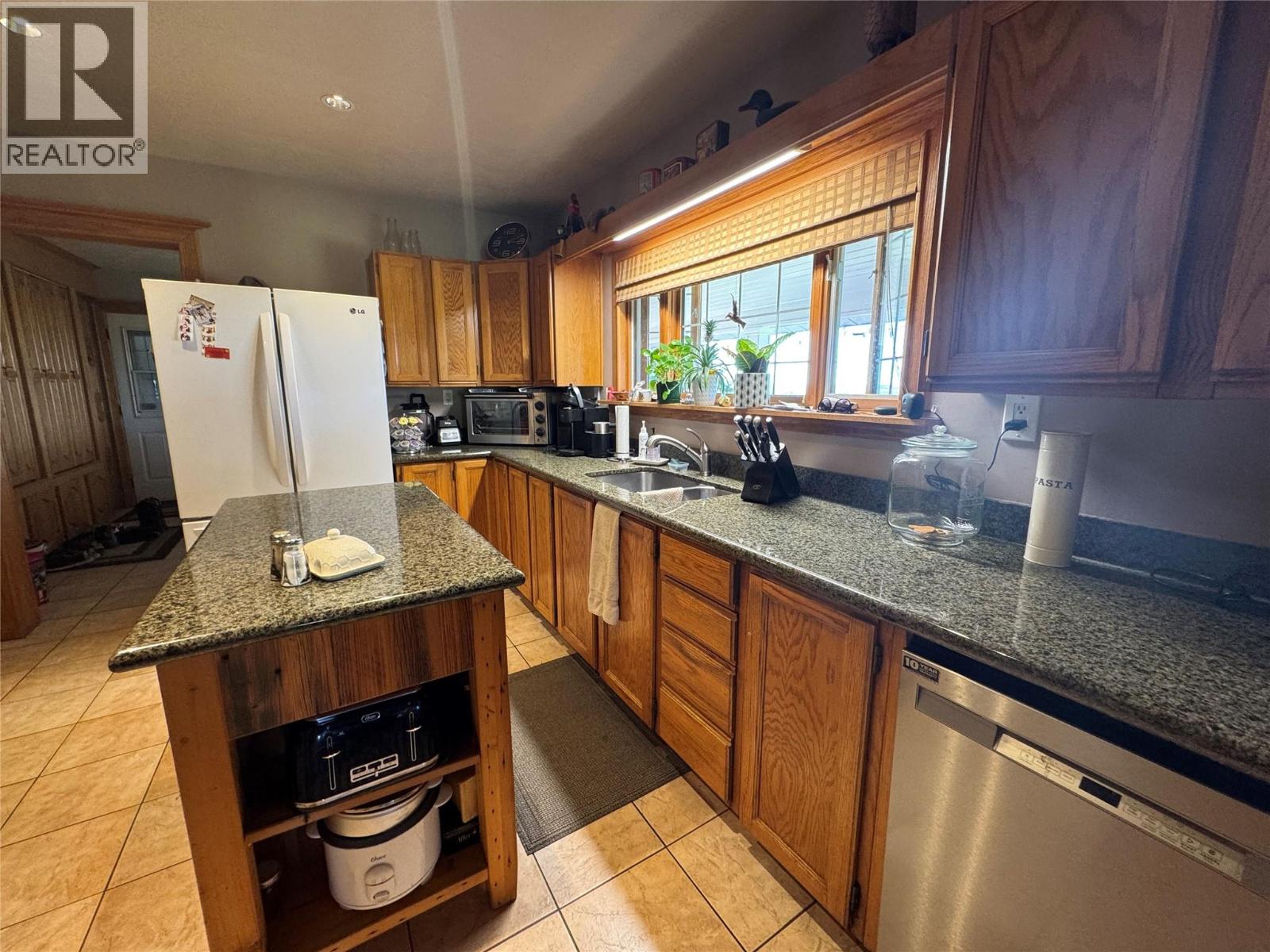 149 49 Highway, Dawson Creek, British Columbia  V1G 4E6 - Photo 11 - 10360587