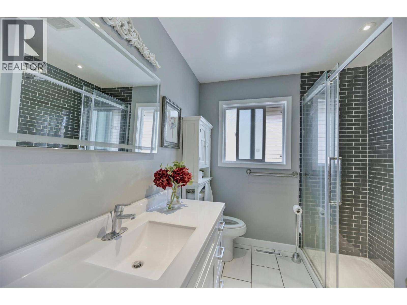 3 Killdeer Place, Osoyoos, British Columbia  V0H 1V5 - Photo 8 - 10360498