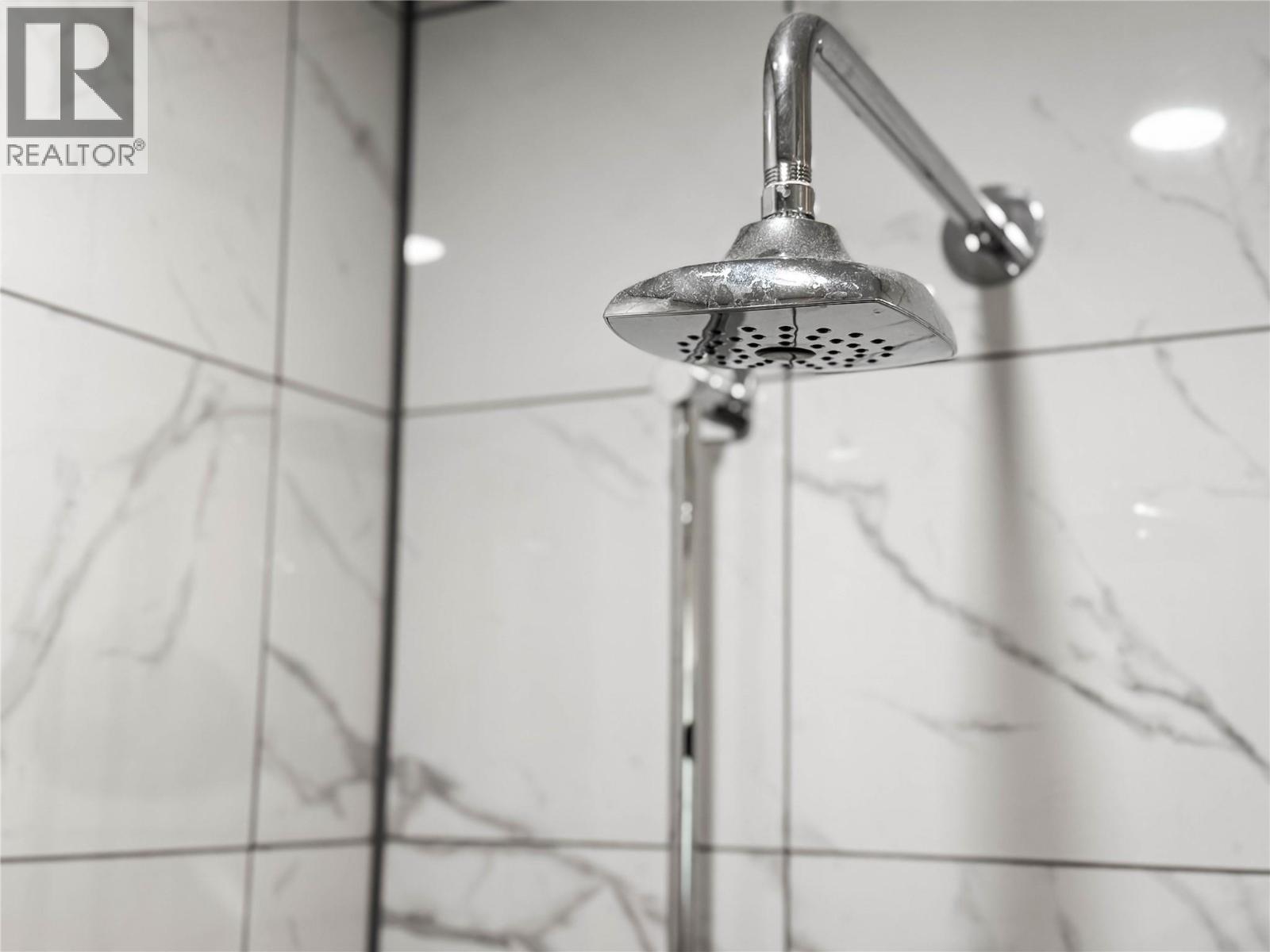 2246 Kootenay Avenue, Rossland, British Columbia  V0G 1Y0 - Photo 12 - 10360646