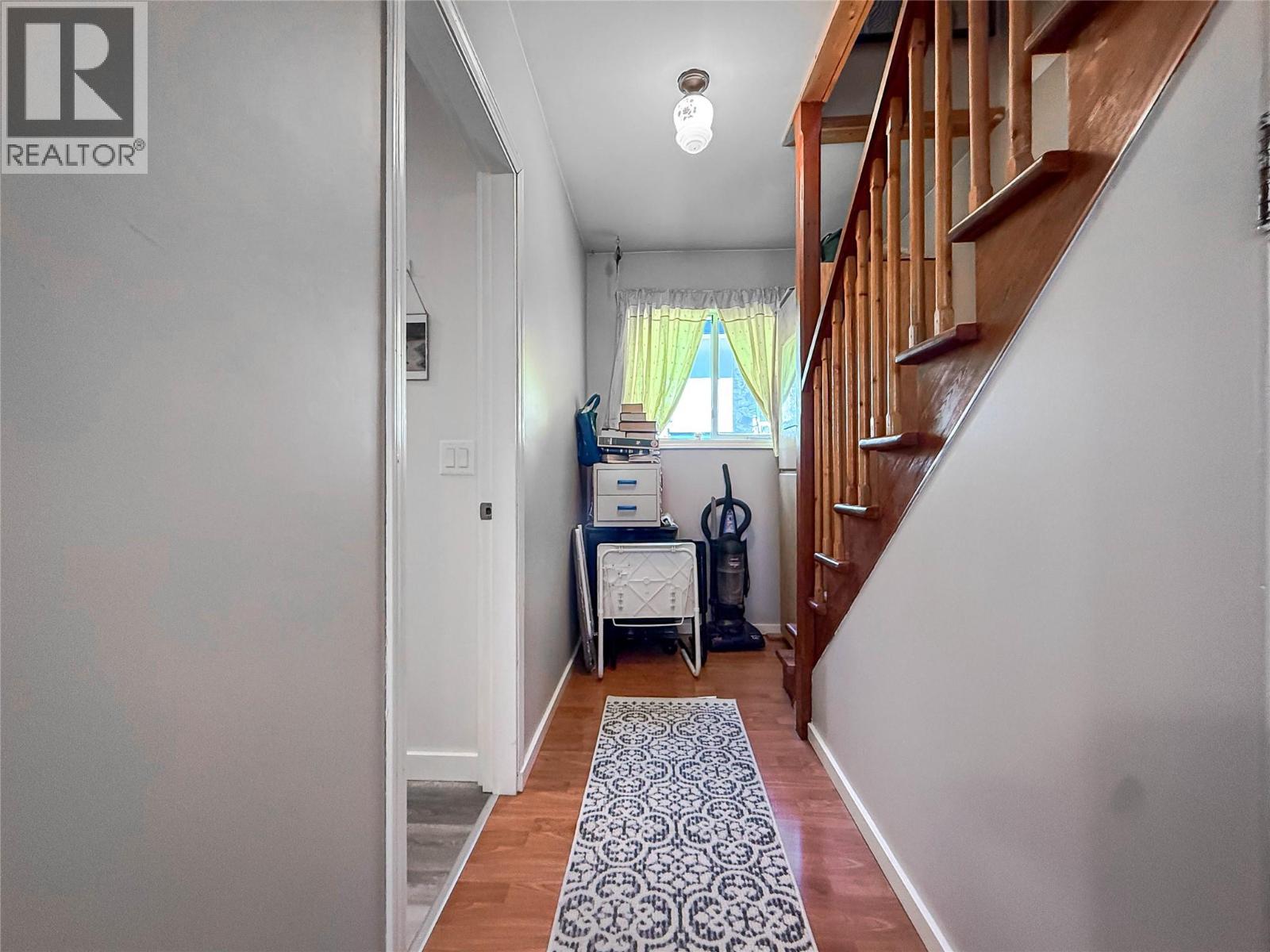 2246 Kootenay Avenue, Rossland, British Columbia  V0G 1Y0 - Photo 15 - 10360646