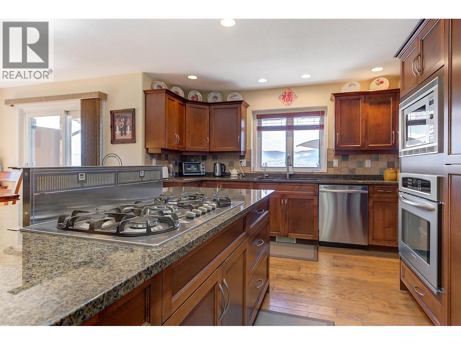 343 Stellar Drive, Kelowna, British Columbia  V1W 4K6 - Photo 15 - 10360252