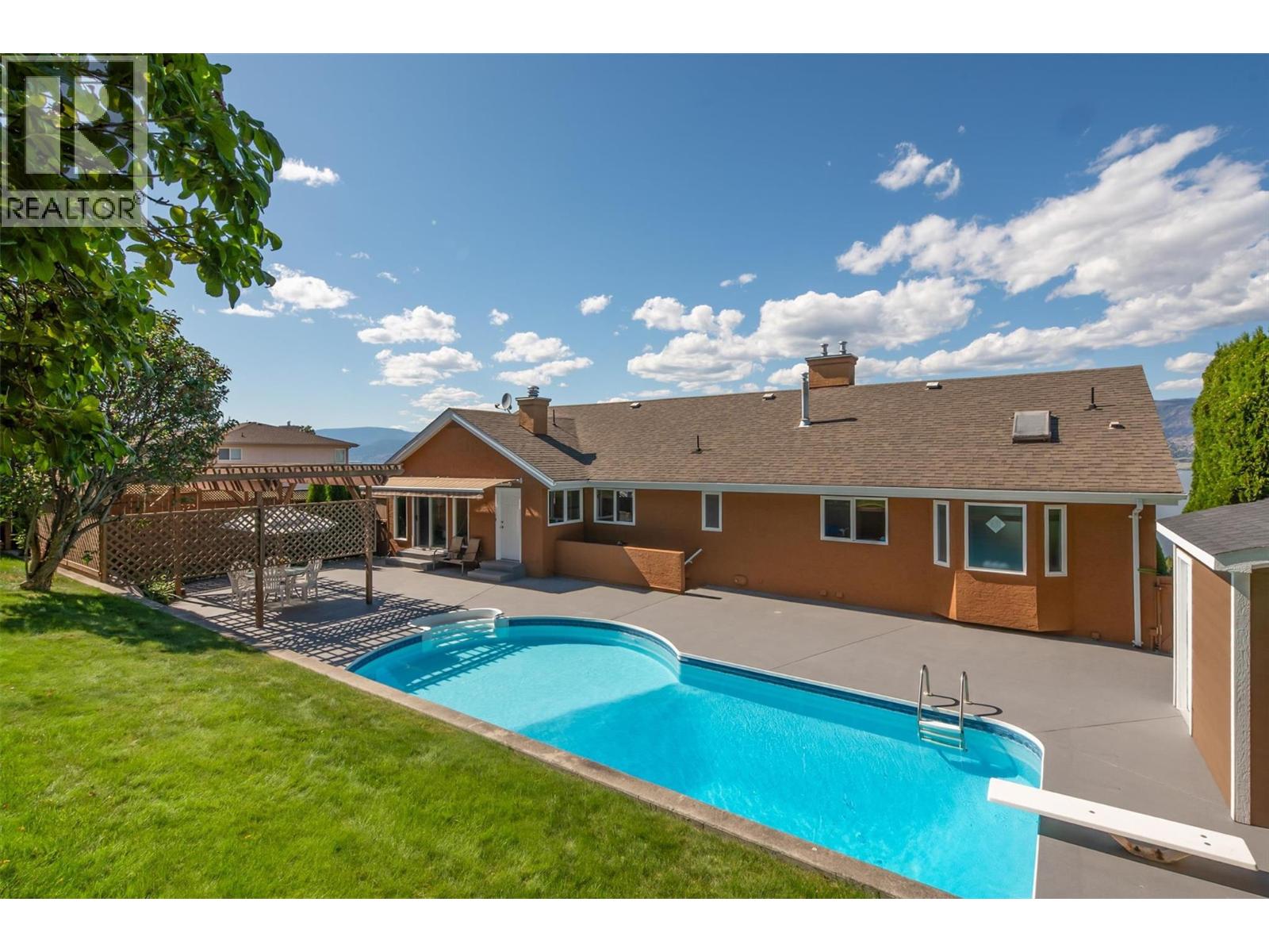 343 Stellar Drive, Kelowna, British Columbia  V1W 4K6 - Photo 24 - 10360252