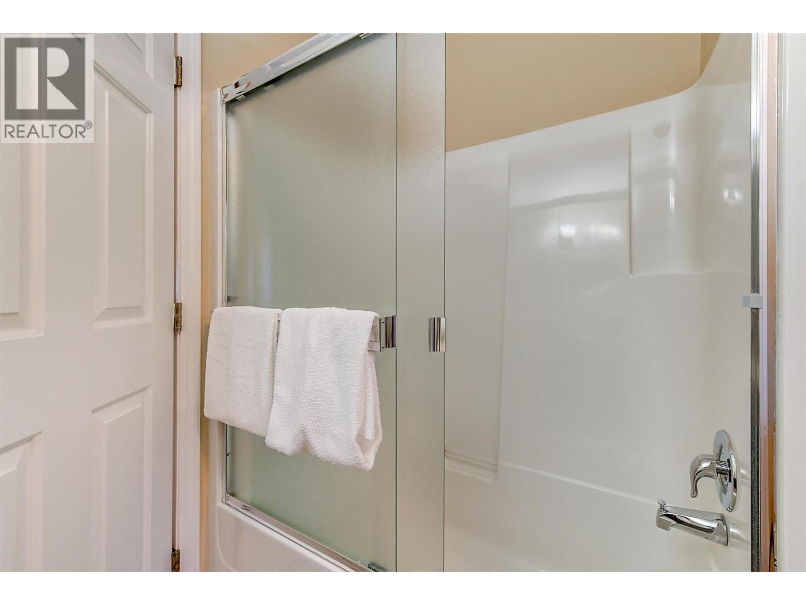 343 Stellar Drive, Kelowna, British Columbia  V1W 4K6 - Photo 36 - 10360252