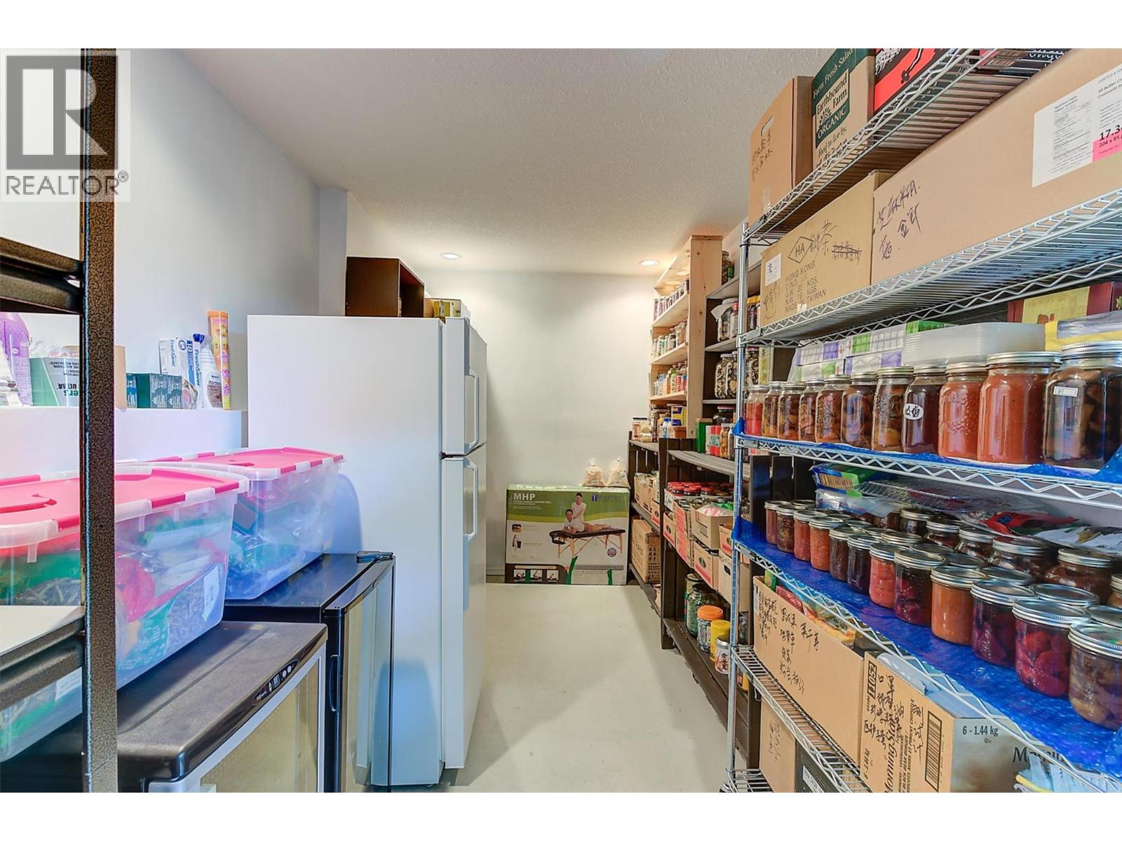 343 Stellar Drive, Kelowna, British Columbia  V1W 4K6 - Photo 52 - 10360252