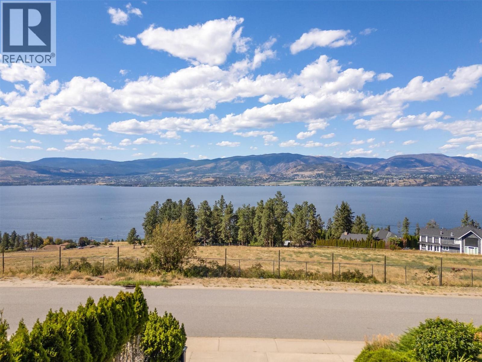 343 Stellar Drive, Kelowna, British Columbia  V1W 4K6 - Photo 60 - 10360252