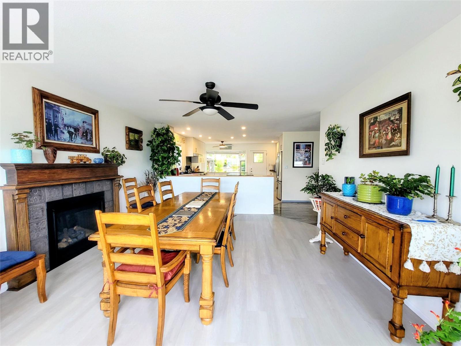 4410 Lakeshore Road Ne, Salmon Arm, British Columbia  V1E 3N6 - Photo 10 - 10360691