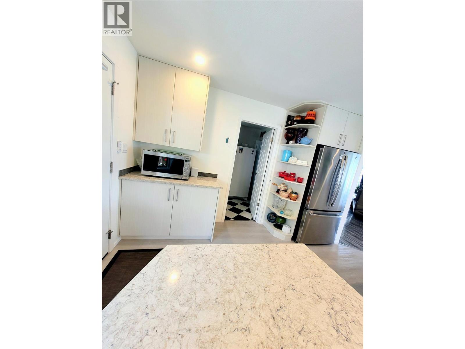 4410 Lakeshore Road Ne, Salmon Arm, British Columbia  V1E 3N6 - Photo 15 - 10360691