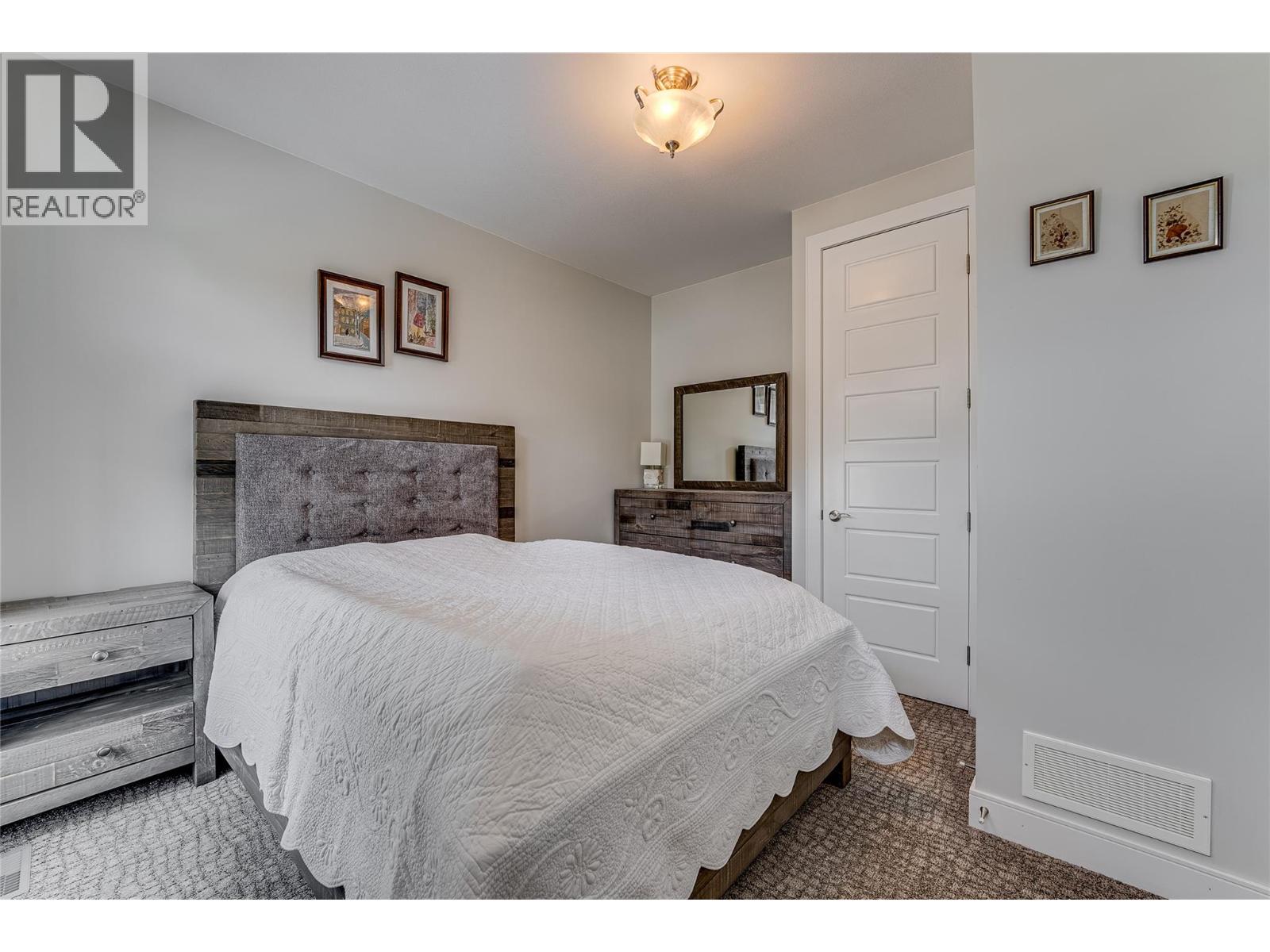 7429 Sun Peaks Drive, Vernon, British Columbia  V1B 4C7 - Photo 24 - 10360007