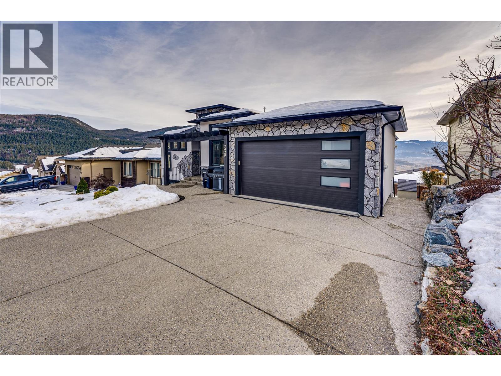 7429 Sun Peaks Drive, Vernon, British Columbia  V1B 4C7 - Photo 27 - 10360007