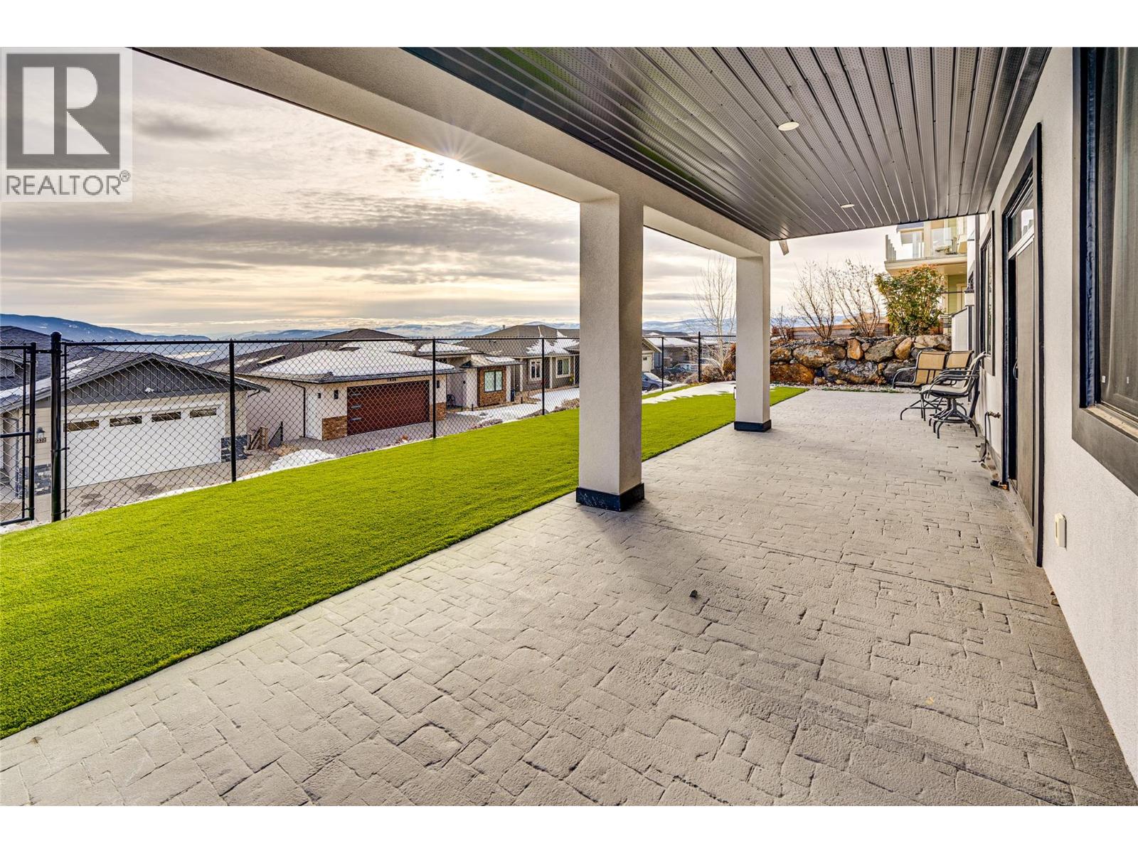 7429 Sun Peaks Drive, Vernon, British Columbia  V1B 4C7 - Photo 30 - 10360007