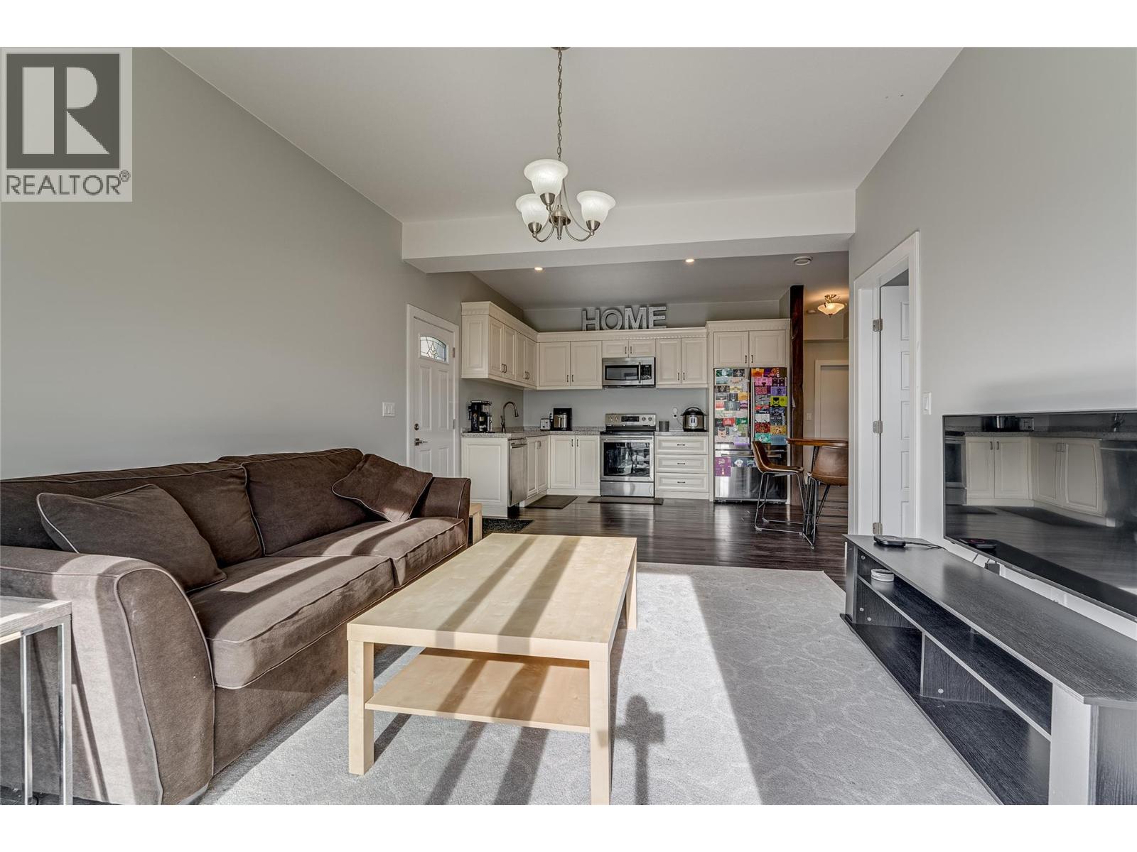 7429 Sun Peaks Drive, Vernon, British Columbia  V1B 4C7 - Photo 40 - 10360007