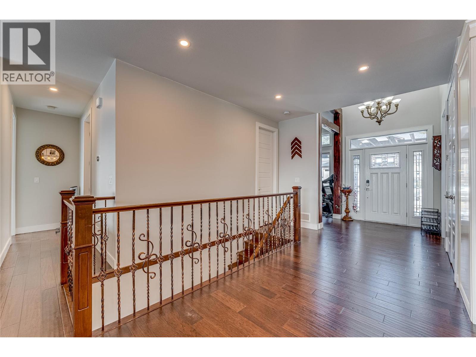 7429 Sun Peaks Drive, Vernon, British Columbia  V1B 4C7 - Photo 5 - 10360007